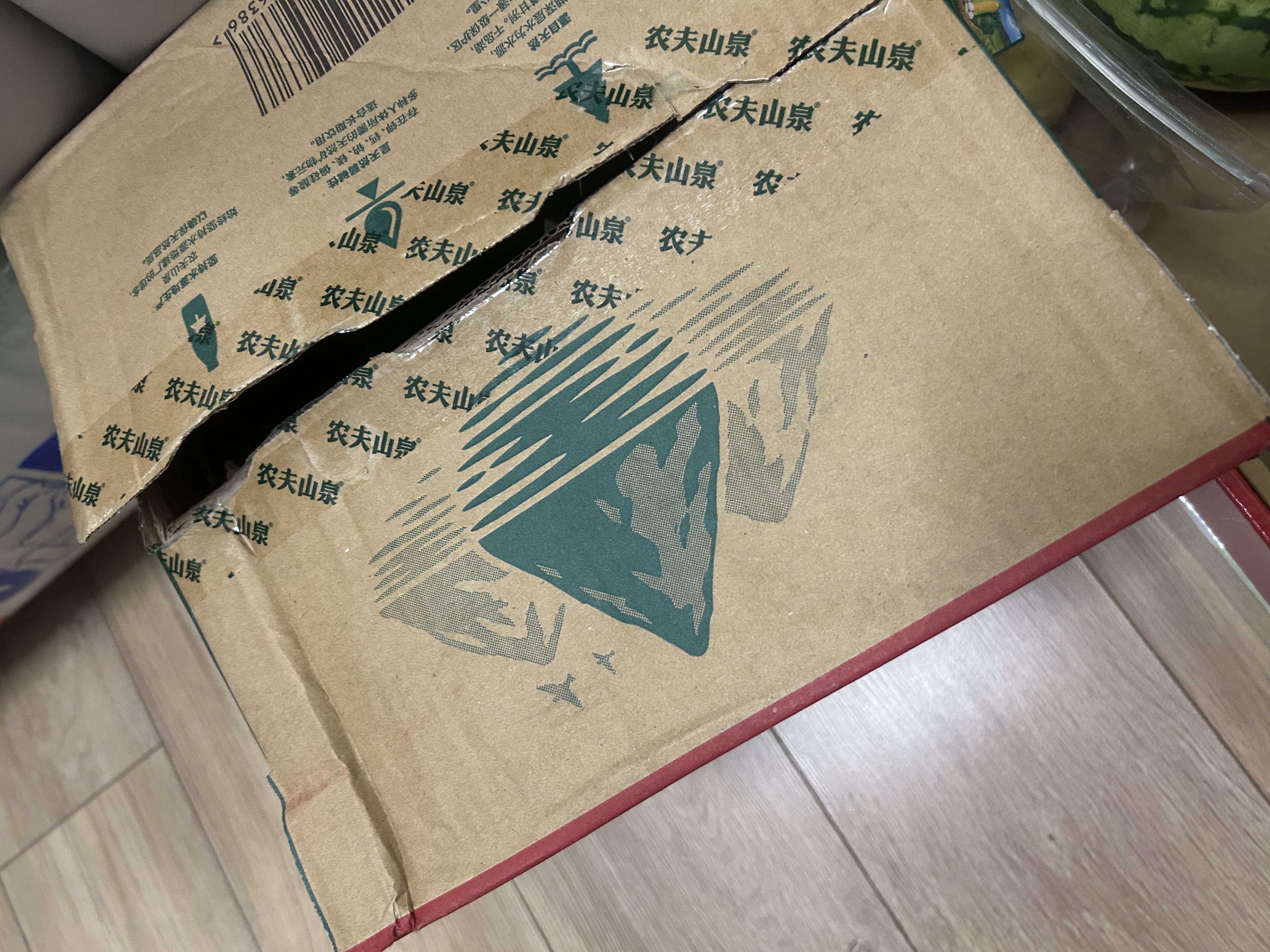 农夫山泉 饮用水 饮用天然水4L*4桶 整箱装 桶装水 实拍图