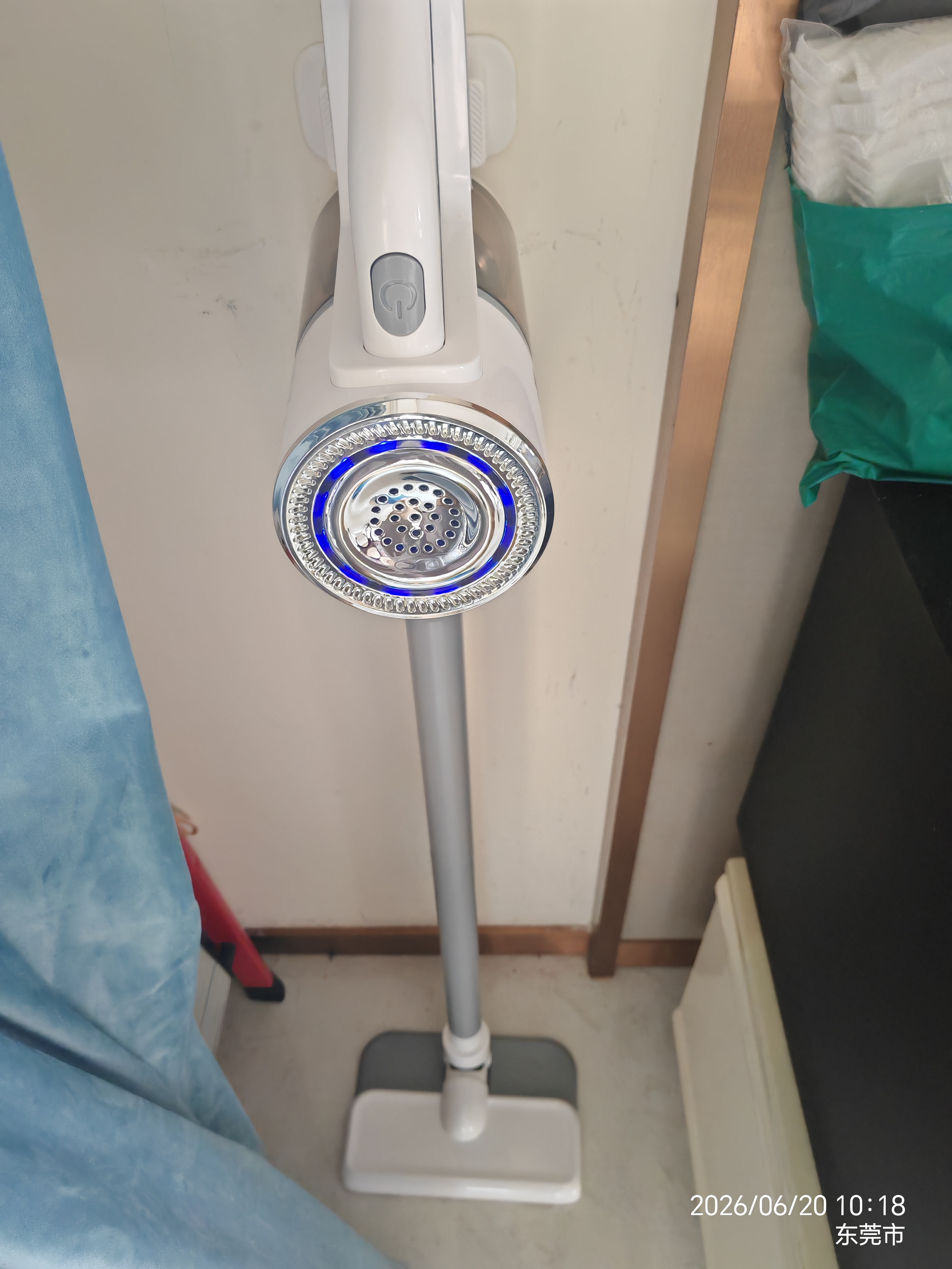 康佳吸尘器无线吸拖一体机家用大吸力手持小型轻音大功率洗地机-A 【灰松1.5万pa大吸力】扫吸拖+双滤芯+双拖布 实拍图