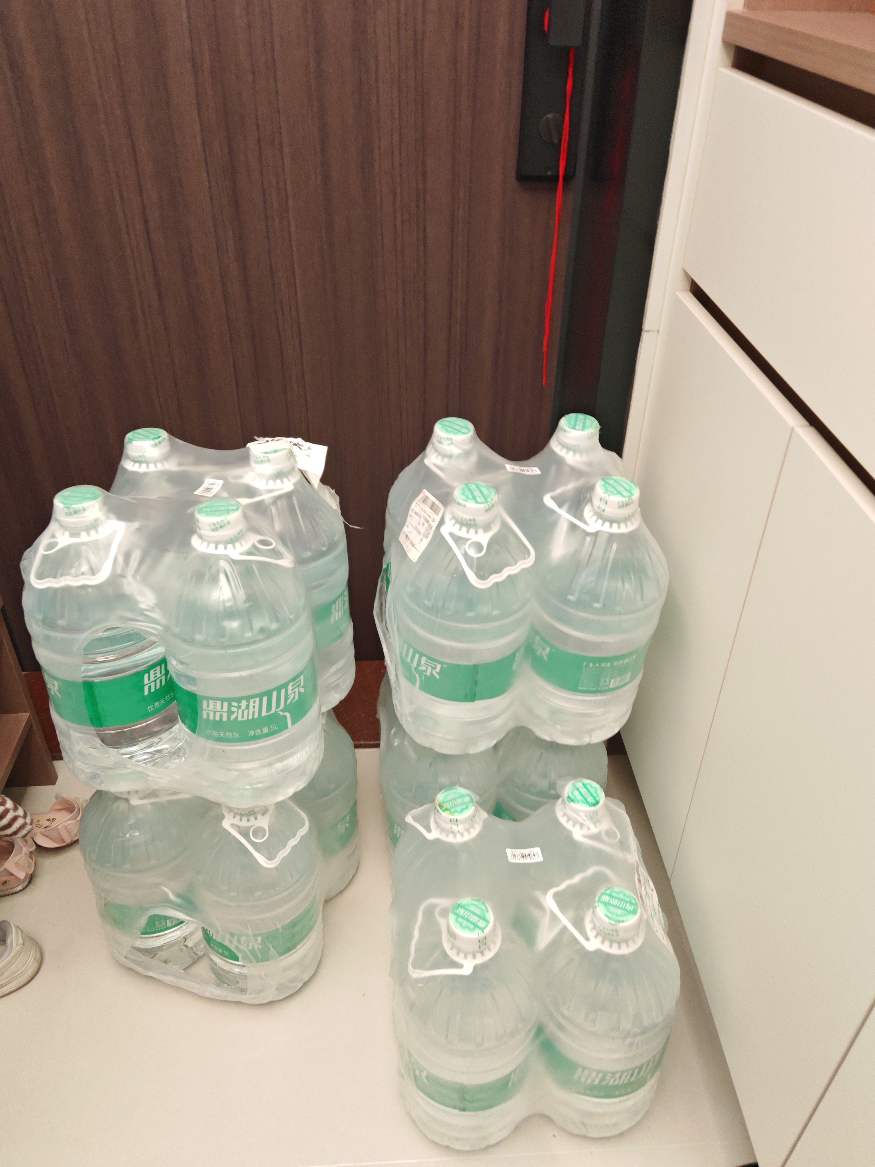 鼎湖山泉饮用天然水家庭桶装水12L*3 桶装水非矿泉水 实拍图