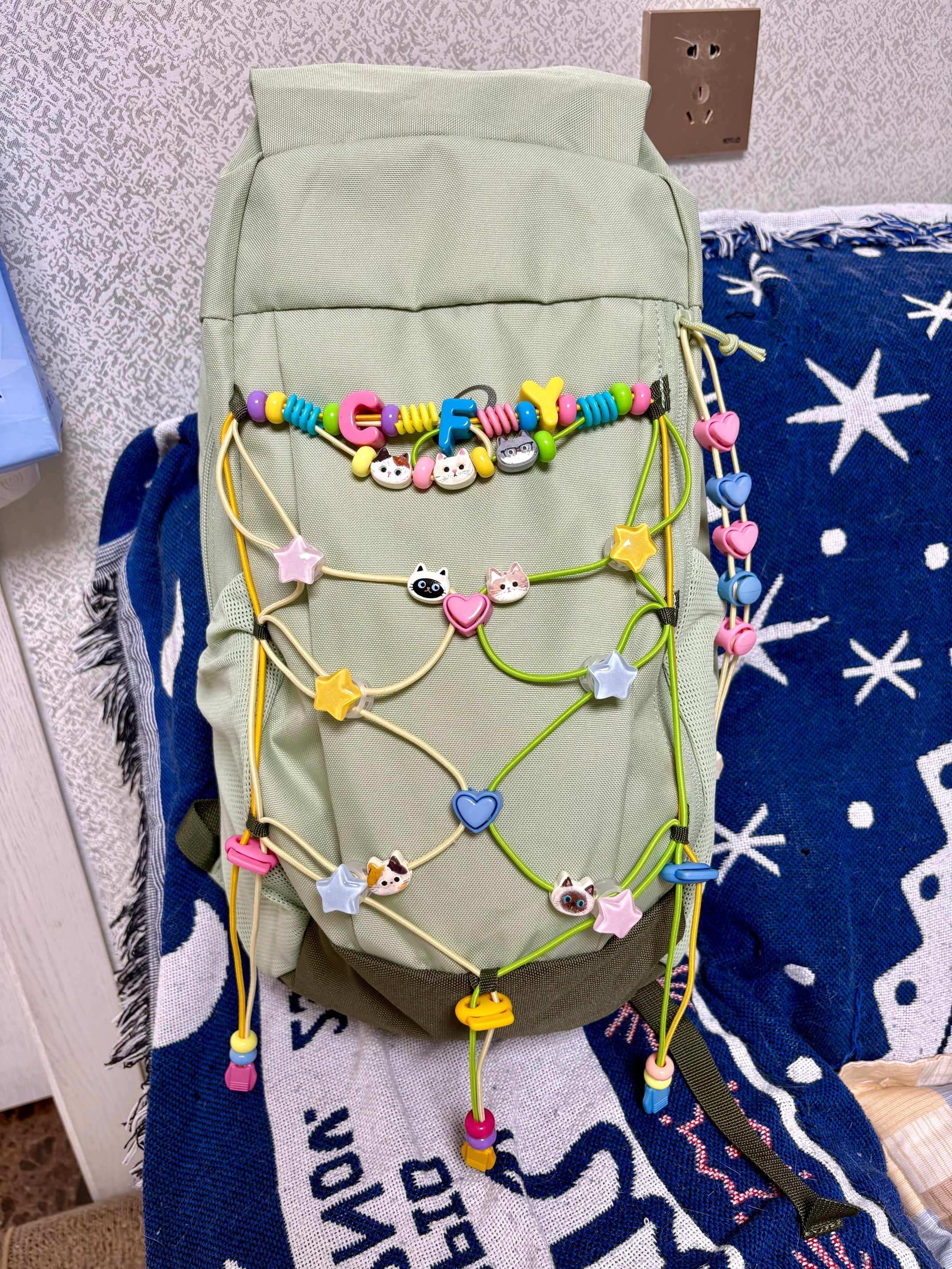 迪卡侬登山包徒步背包双肩包NH100书包学生城市轻户外旅行出差通勤背包 牛油果绿-20L 实拍图