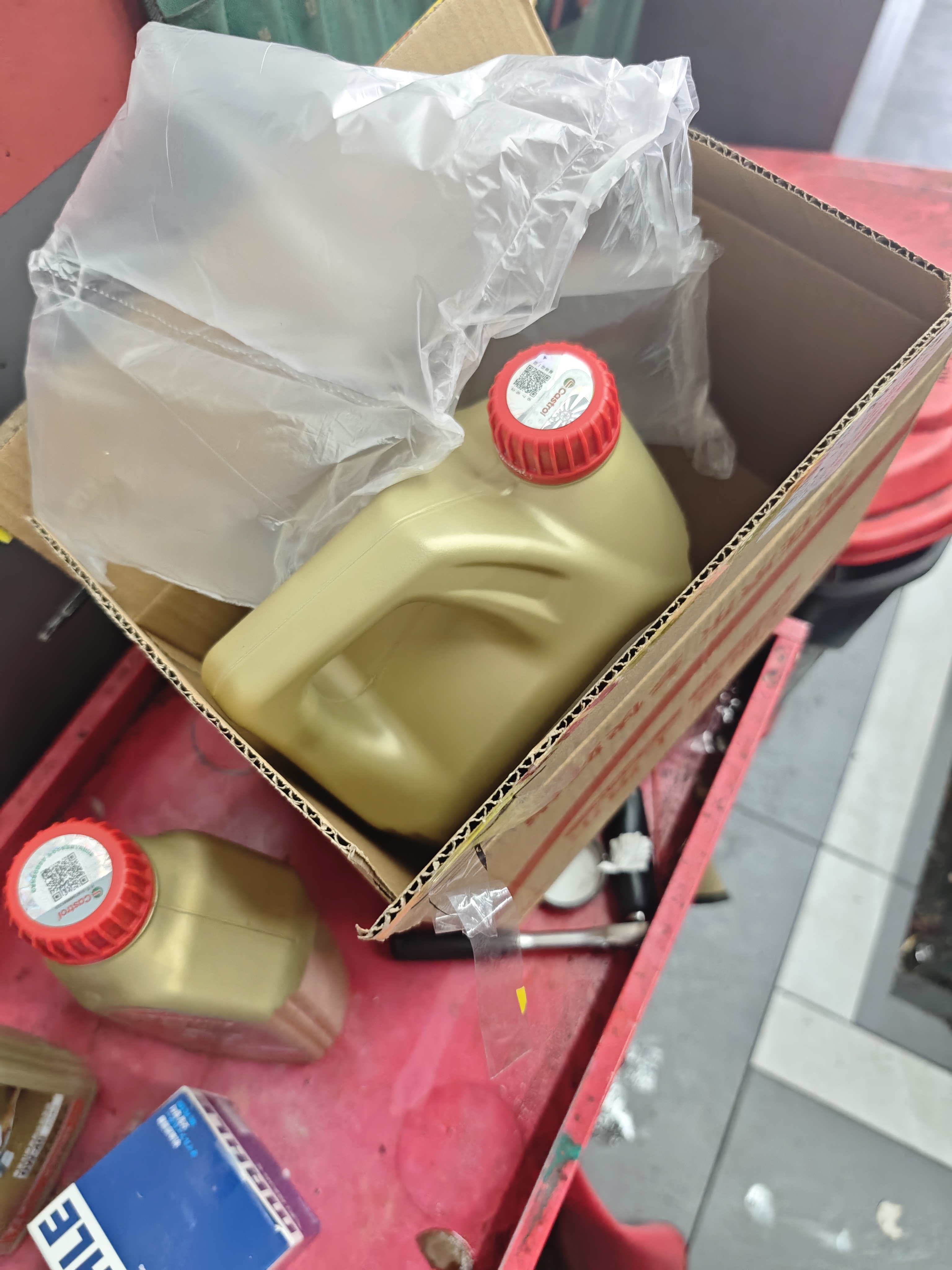 嘉实多（Castrol）极护智E版 全合成机油 0W-40 SP A3/B4 1L 京东自营 京东养车保养 实拍图
