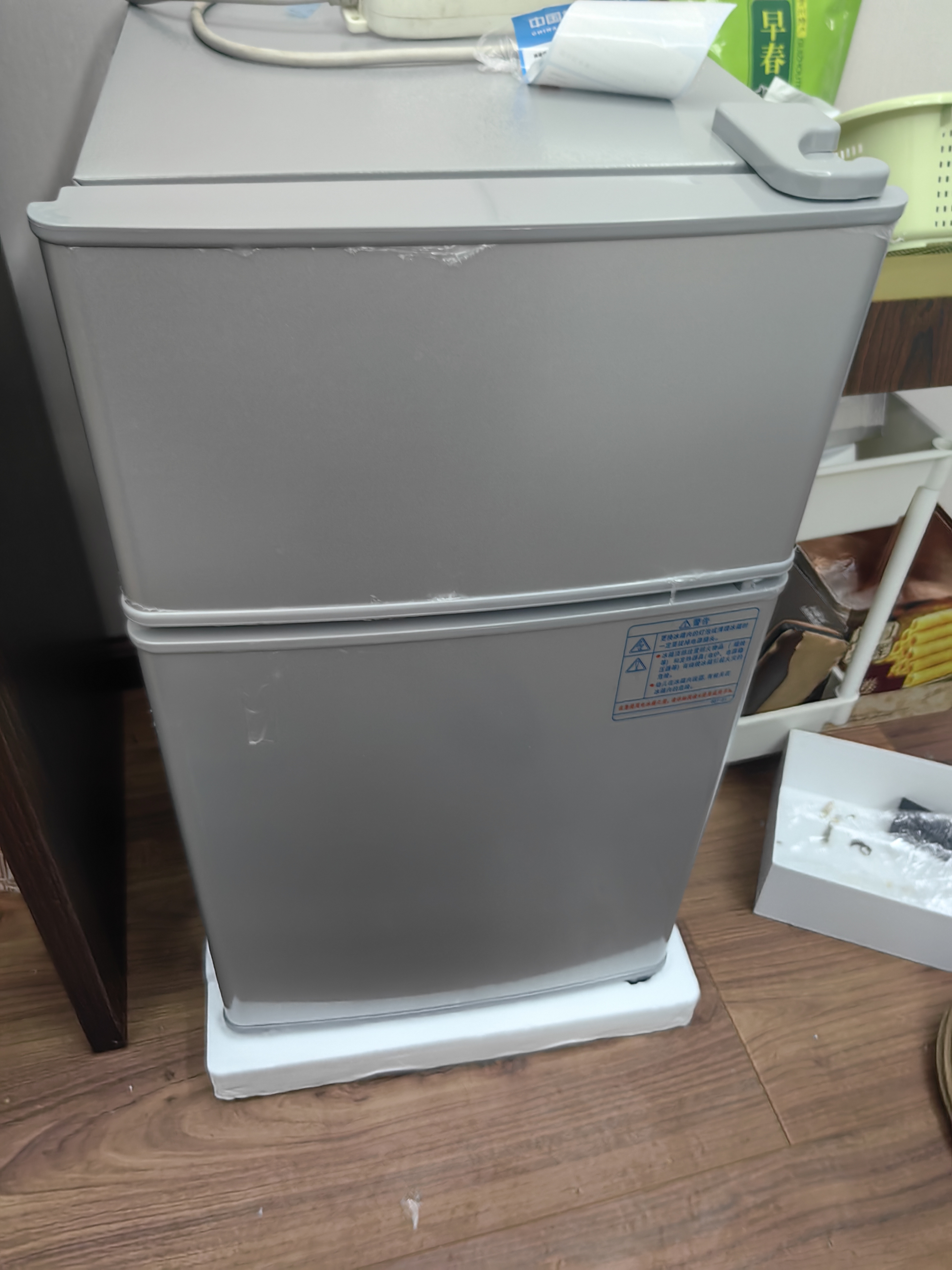 志高（CHIGO）小冰箱迷你小型家用冷藏冷冻两用宿舍出租房用双门办公室电冰箱节能省电 【店长推荐】48L银色【一级能效丨全国联保】 实拍图