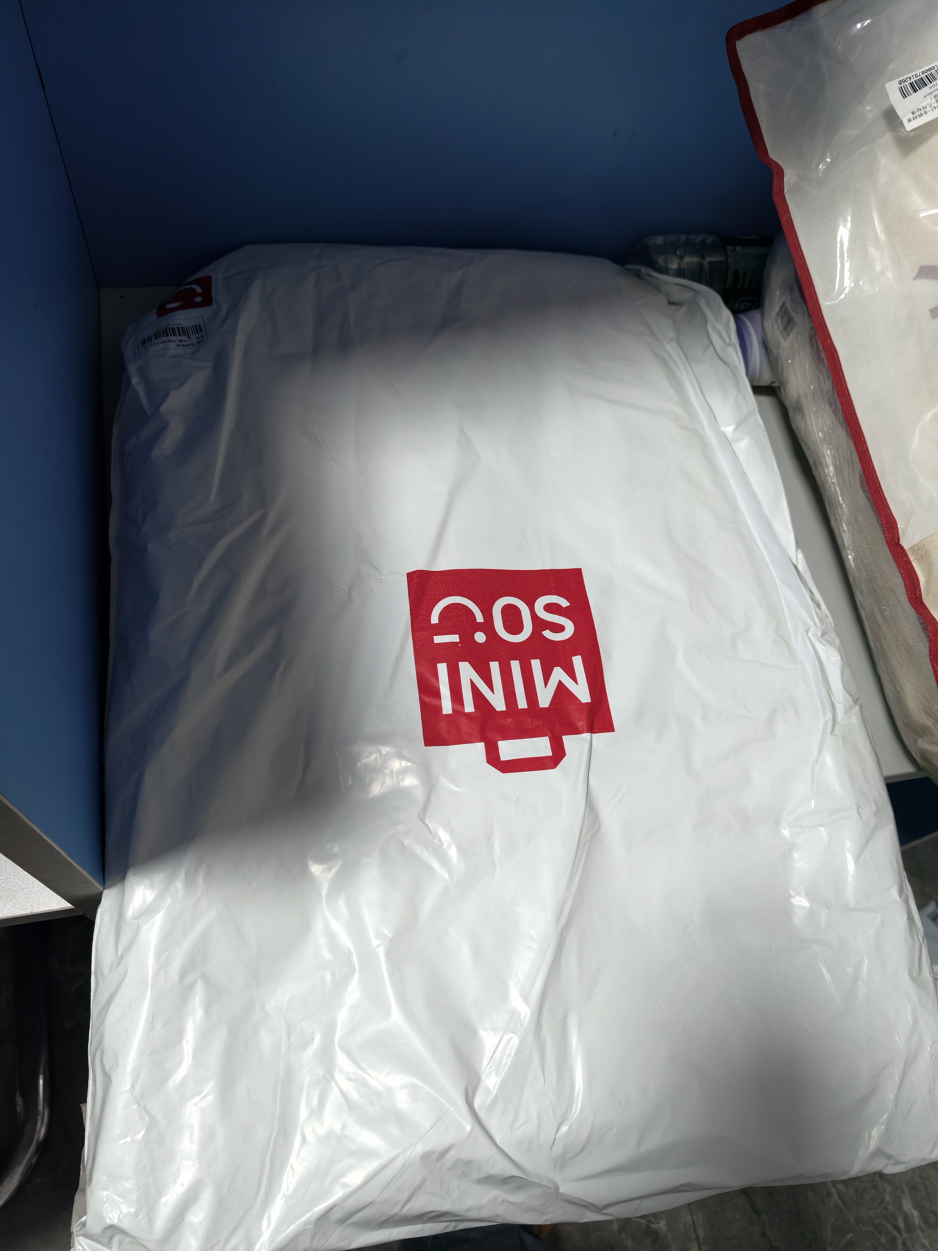 名创优品（MINISO）天然抗菌枕头护颈枕深度睡眠专用 人体工学释压颈椎枕头芯单只 实拍图