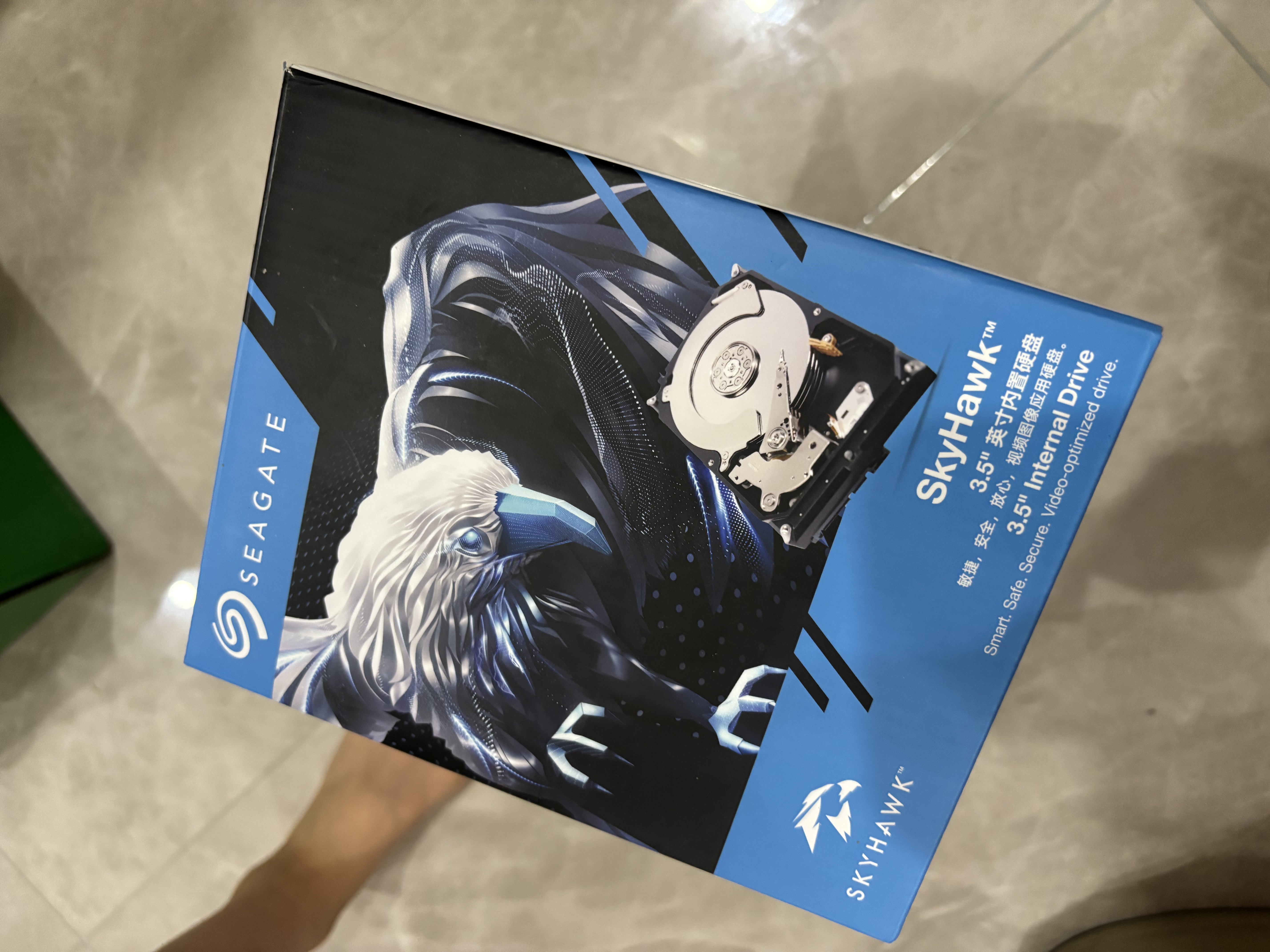 希捷（SEAGATE）监控硬盘 6TB 256MB SATA CMR垂直 机械硬盘 视频储存 数据恢复服务 希捷酷鹰 3.5英寸ST6000VX008 实拍图