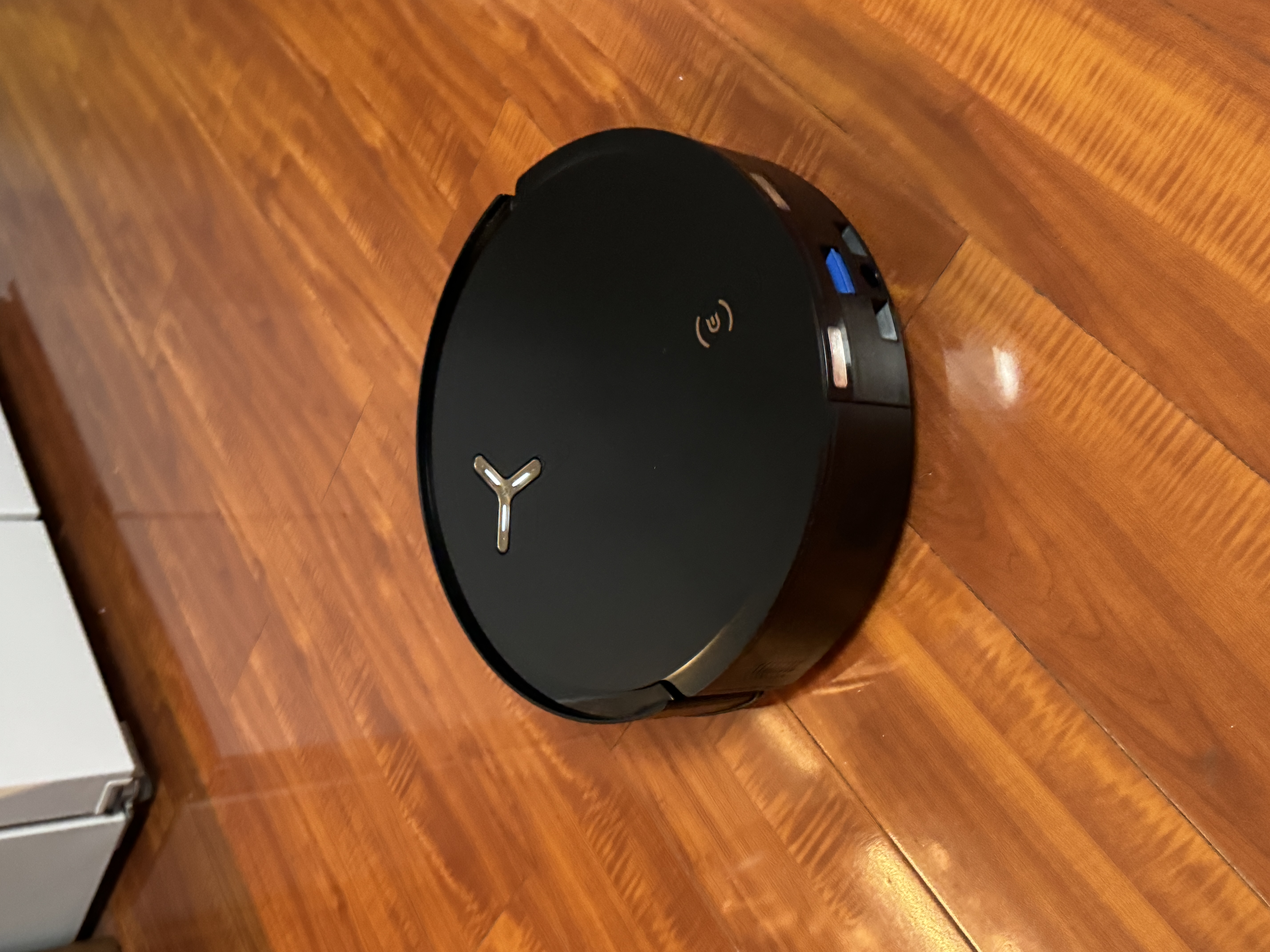科沃斯【家用旗舰】X8 PRO PLUS AI扫地机器人恒压滚筒活水洗地扫拖一体自动清洗热风烘干智能集尘水箱 实拍图