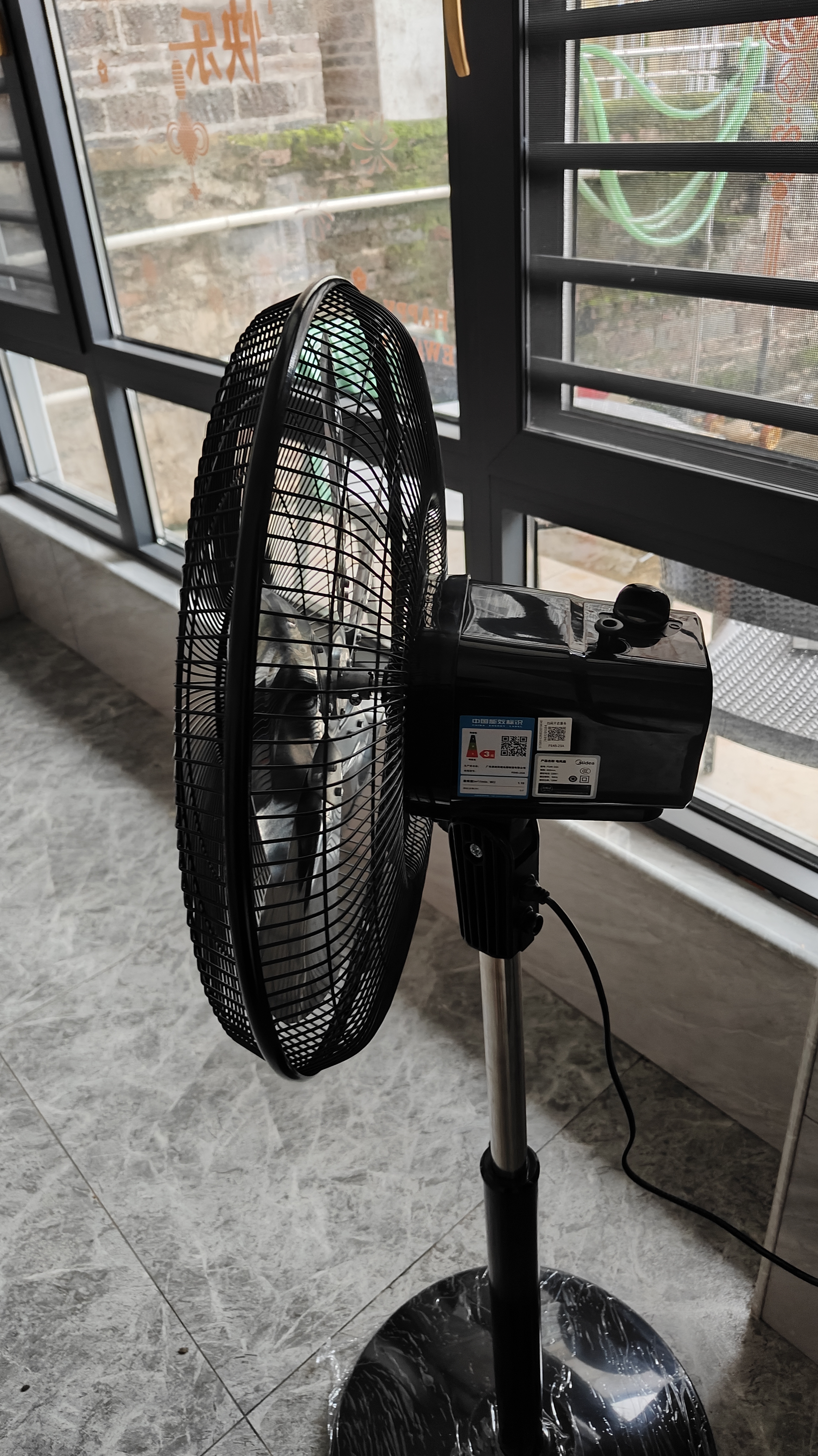 美的（Midea）工业电风扇立式大风量金属扇叶强力商用节能交流定频电扇家用20吋大头扇客厅卧室落地扇 FS45-23A 实拍图