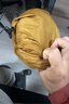 牧高笛冷山轻羽皮肤包 户外超轻防水折叠背包旅行通勤双肩包20L 【拉链款】流金黄 实拍图