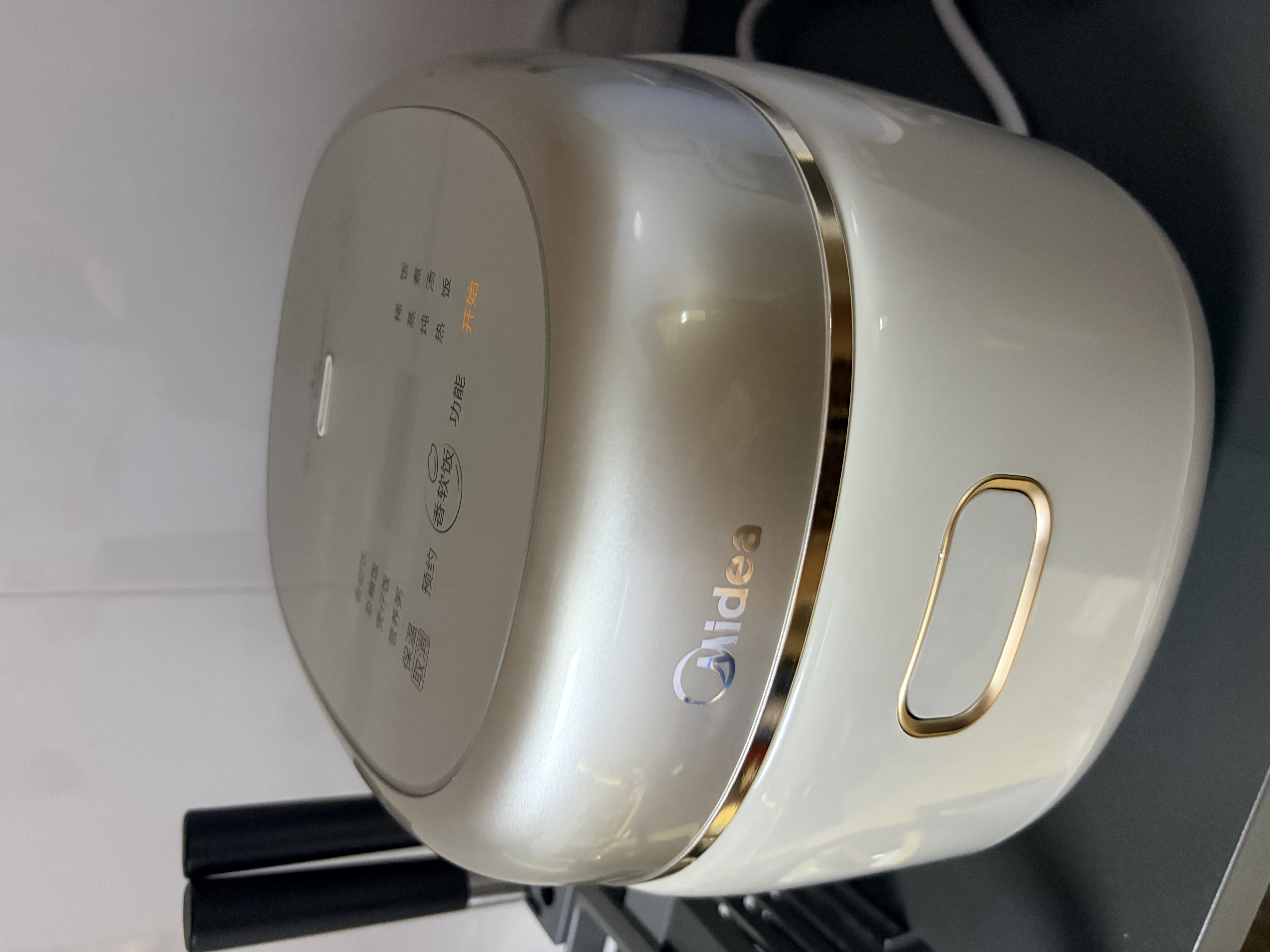 美的（Midea）电饭煲电饭锅小型迷你家用1-2人小容量智能预约多功能煲汤小米粥2L小饭煲以旧换新MB-RC211 实拍图
