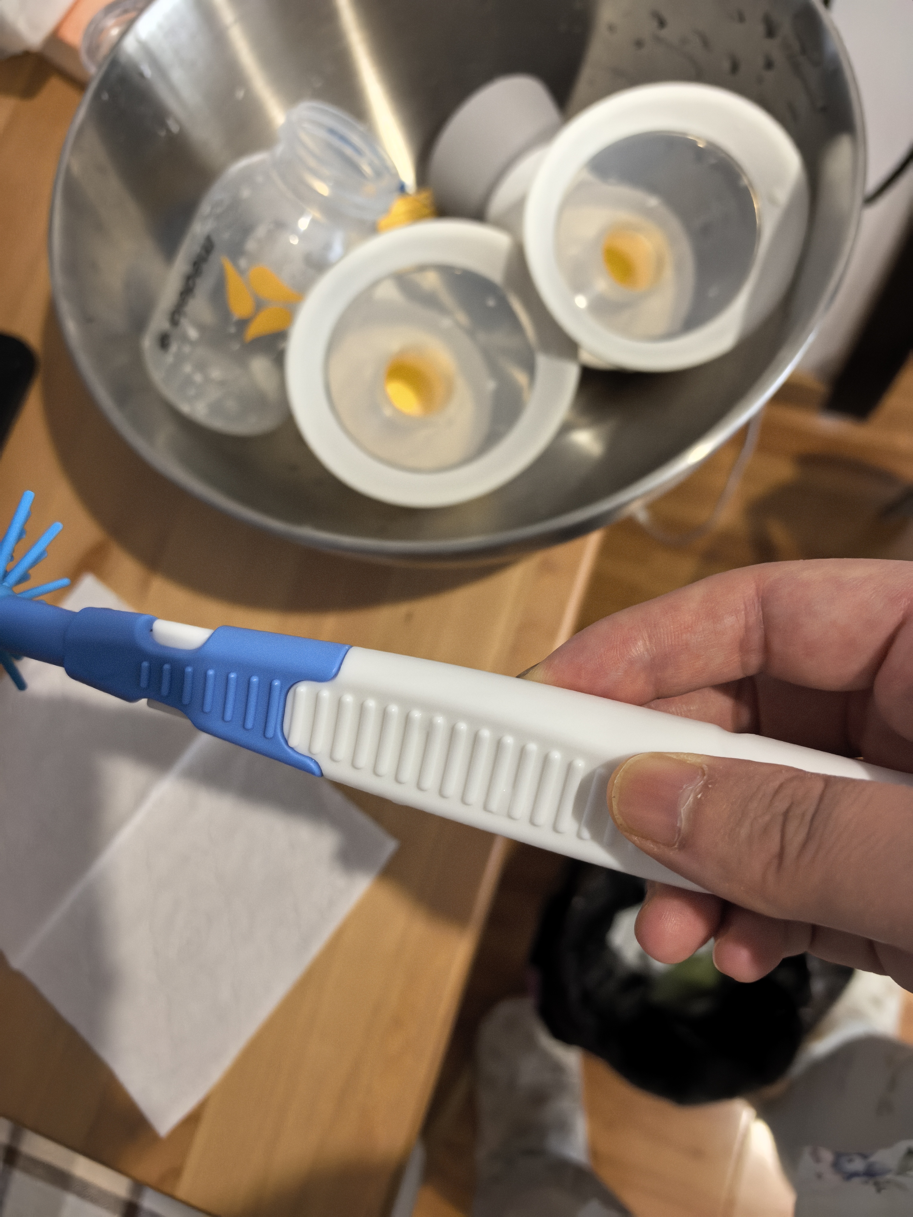 贝亲（Pigeon）奶瓶奶嘴刷套装便携多功能硅橡胶奶瓶刷+海绵奶瓶刷+奶嘴刷 EA08 实拍图