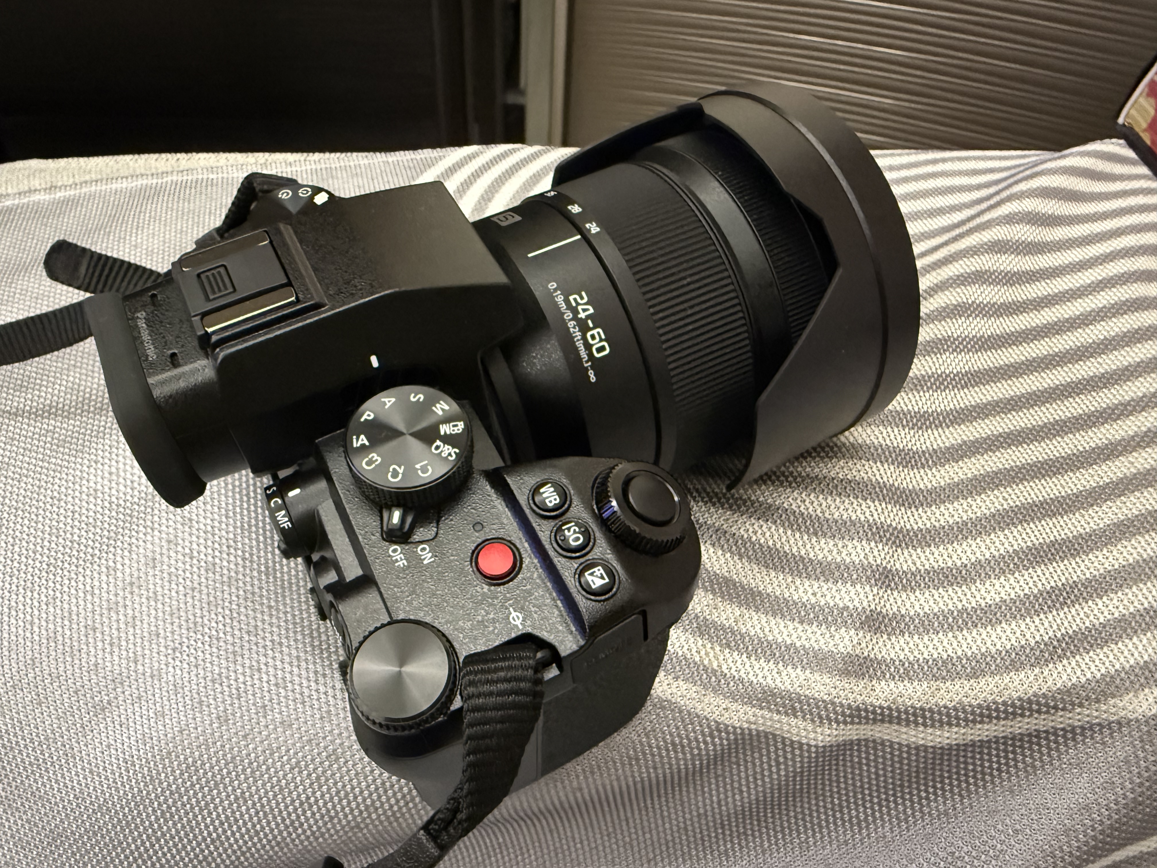松下24-60mm F2.8全画幅微单相机标准变焦镜头（Panasonic）（S-E2460GK）L卡口 风景 肖像 特写 实拍图