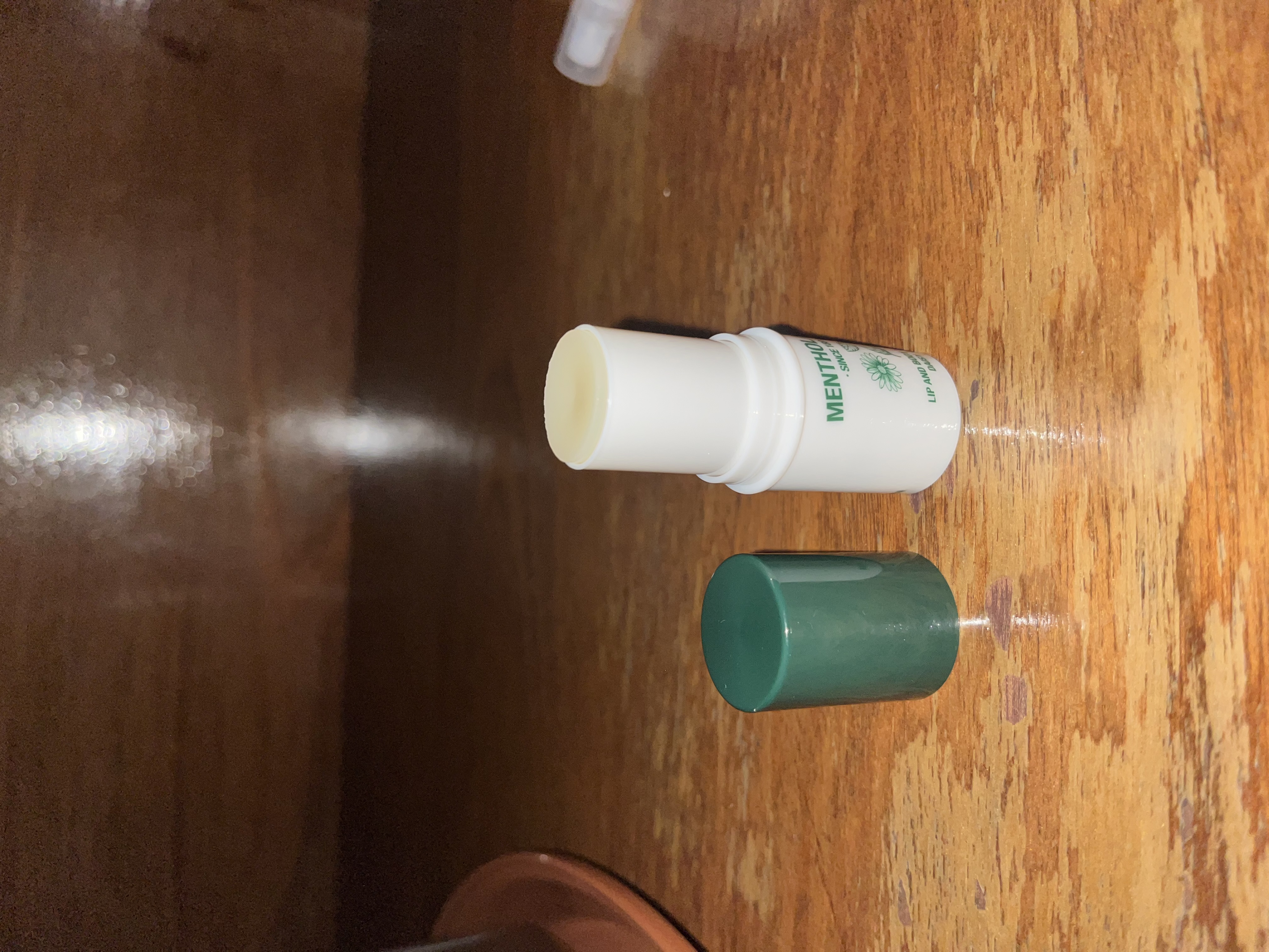 曼秀雷敦薄荷修护润唇膏 身体多用棒小雏菊味 保湿滋润舒缓防手足干裂 实拍图