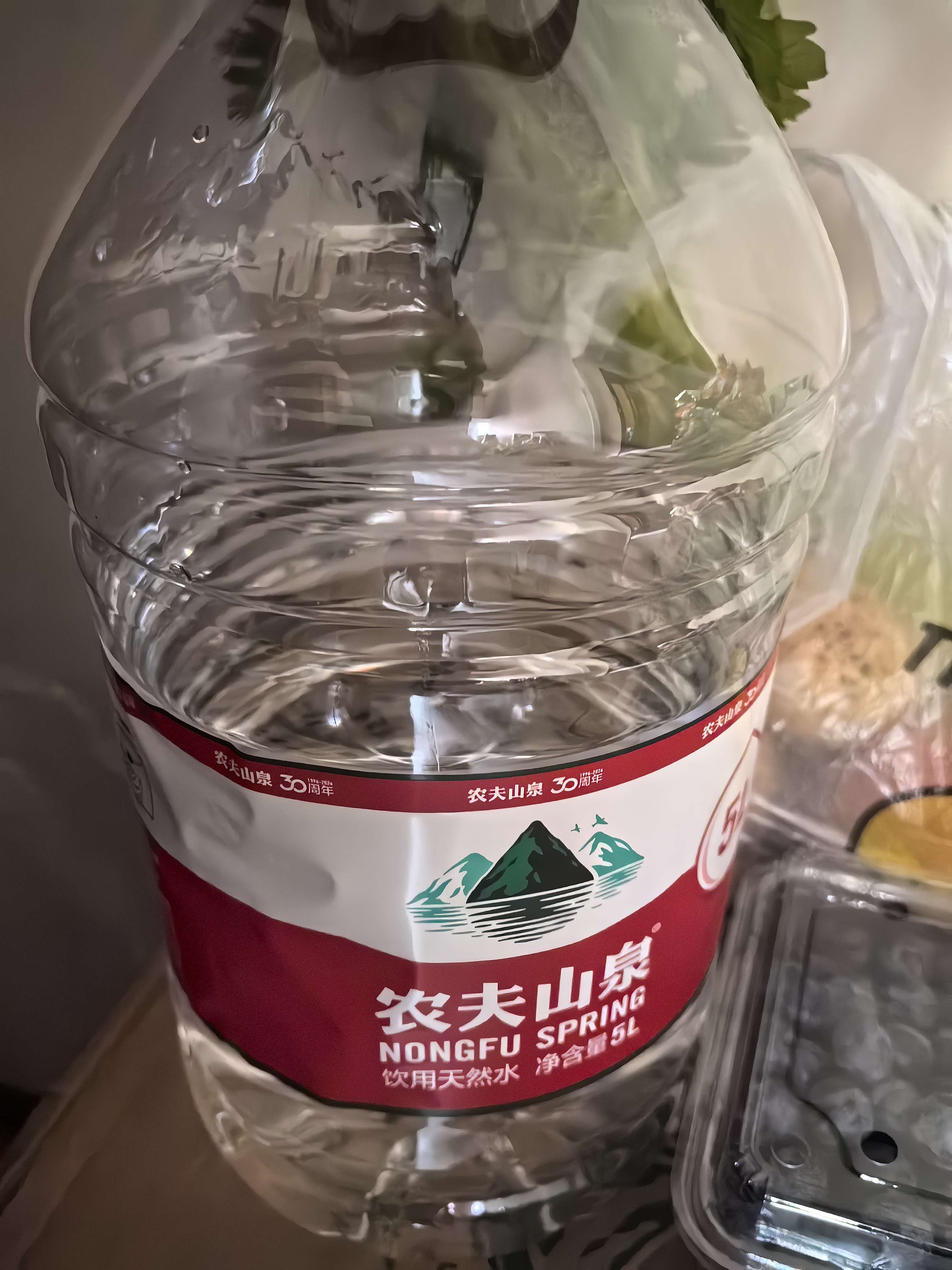 农夫山泉 饮用水 饮用天然水5L*4桶 整箱装 桶装水随机包装 实拍图