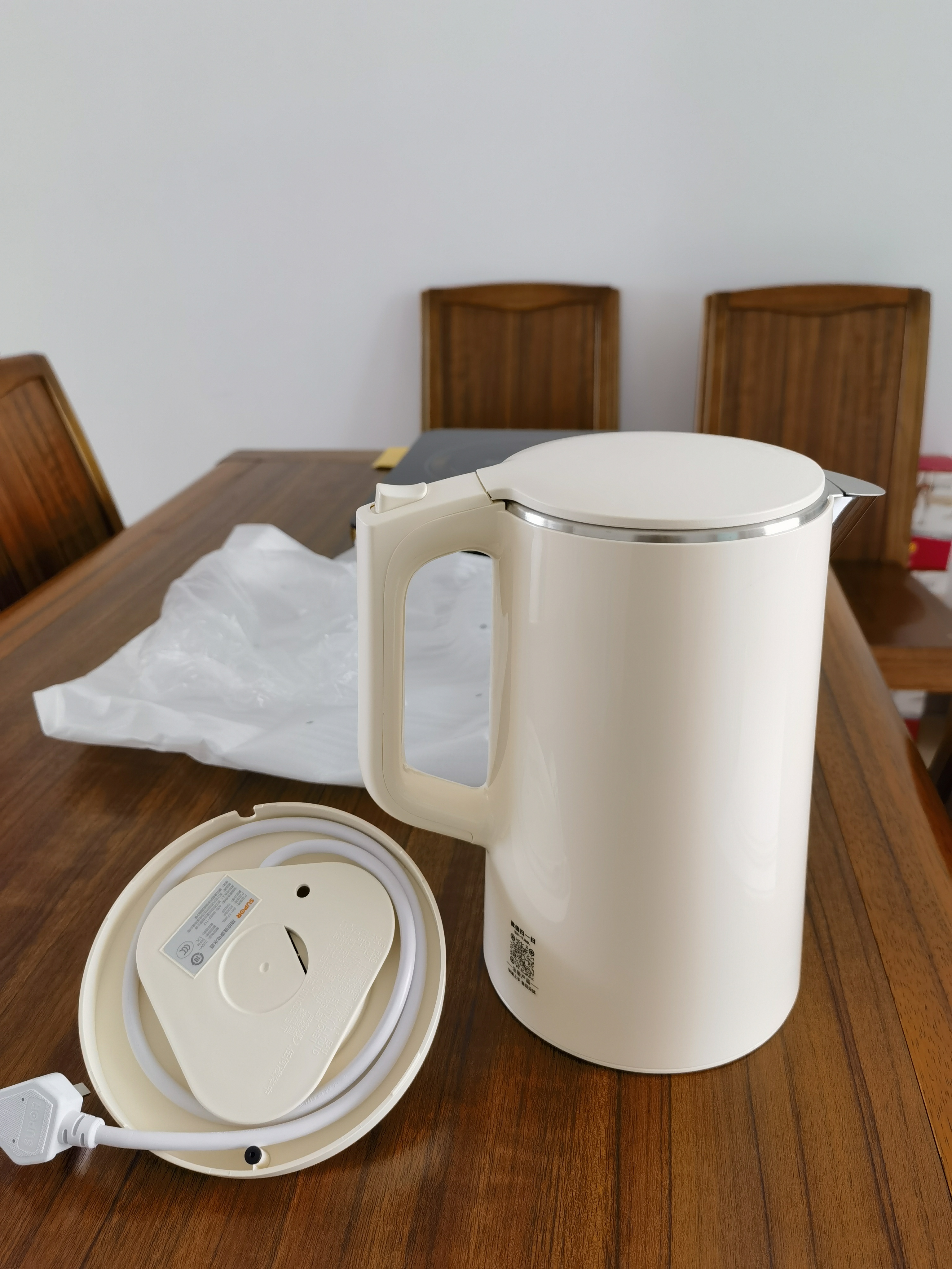 苏泊尔（SUPOR）烧水壶 热水壶 电热水壶 316L不锈钢一体内胆 1.7L 彩屏触控调温保温水壶 SW-17J86L 实拍图