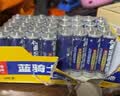 双鹿 5号碳性电池40粒盒装 适用于儿童玩具/遥控器/鼠标/话筒/闹钟/血压仪等 R6/AA电池 40粒盒装 实拍图