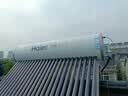 海尔（Haier）太阳能热水器家用210升一级能效自动定时上水 热水全天候WIFI电辅加热水箱升级 24管210升J7 实拍图