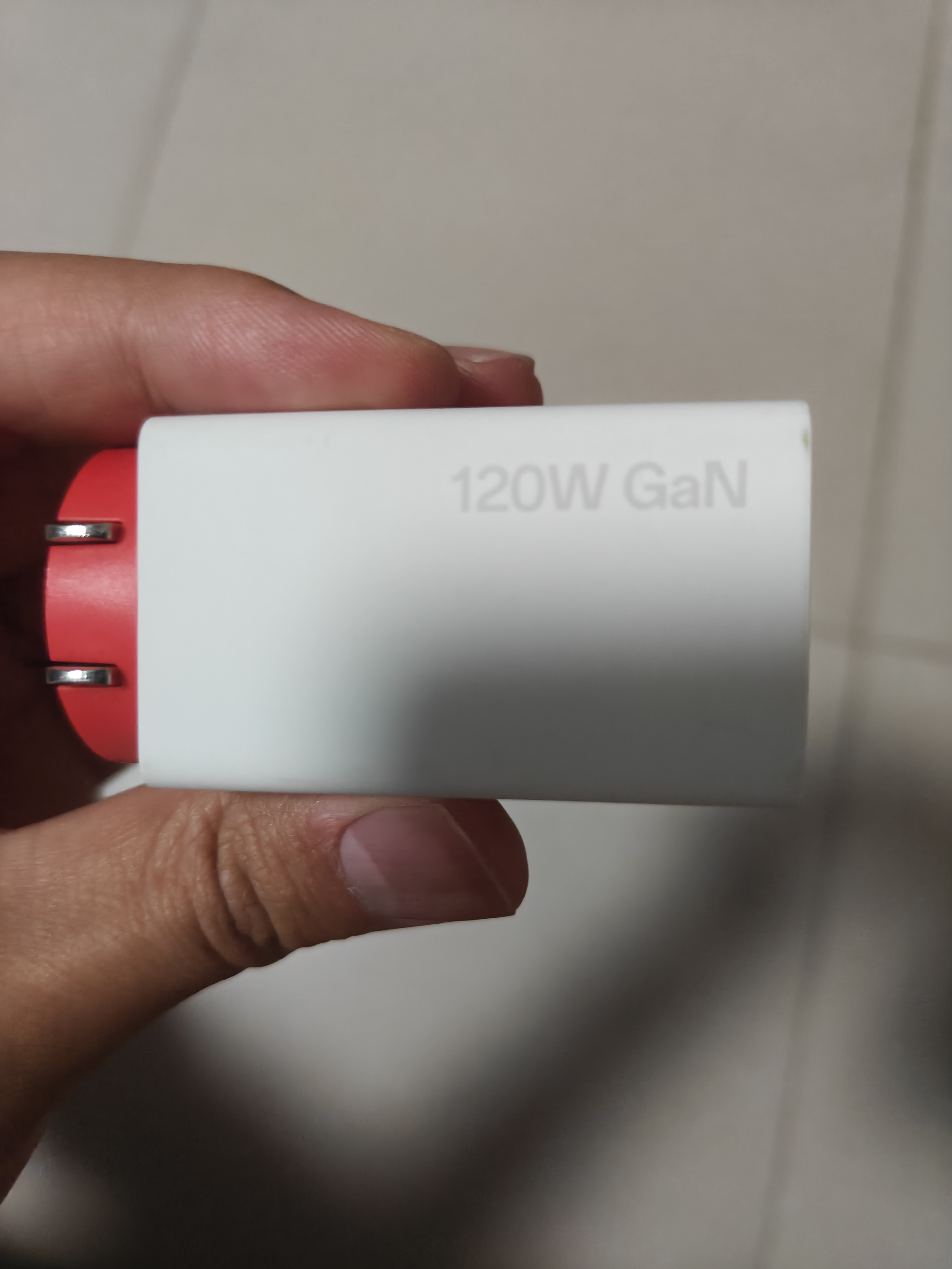 一加 120W 小方瓶双口超级闪充氮化镓充电器 苹果手机至高45W Mac至高100W 适配华为小米荣耀OPPO 实拍图