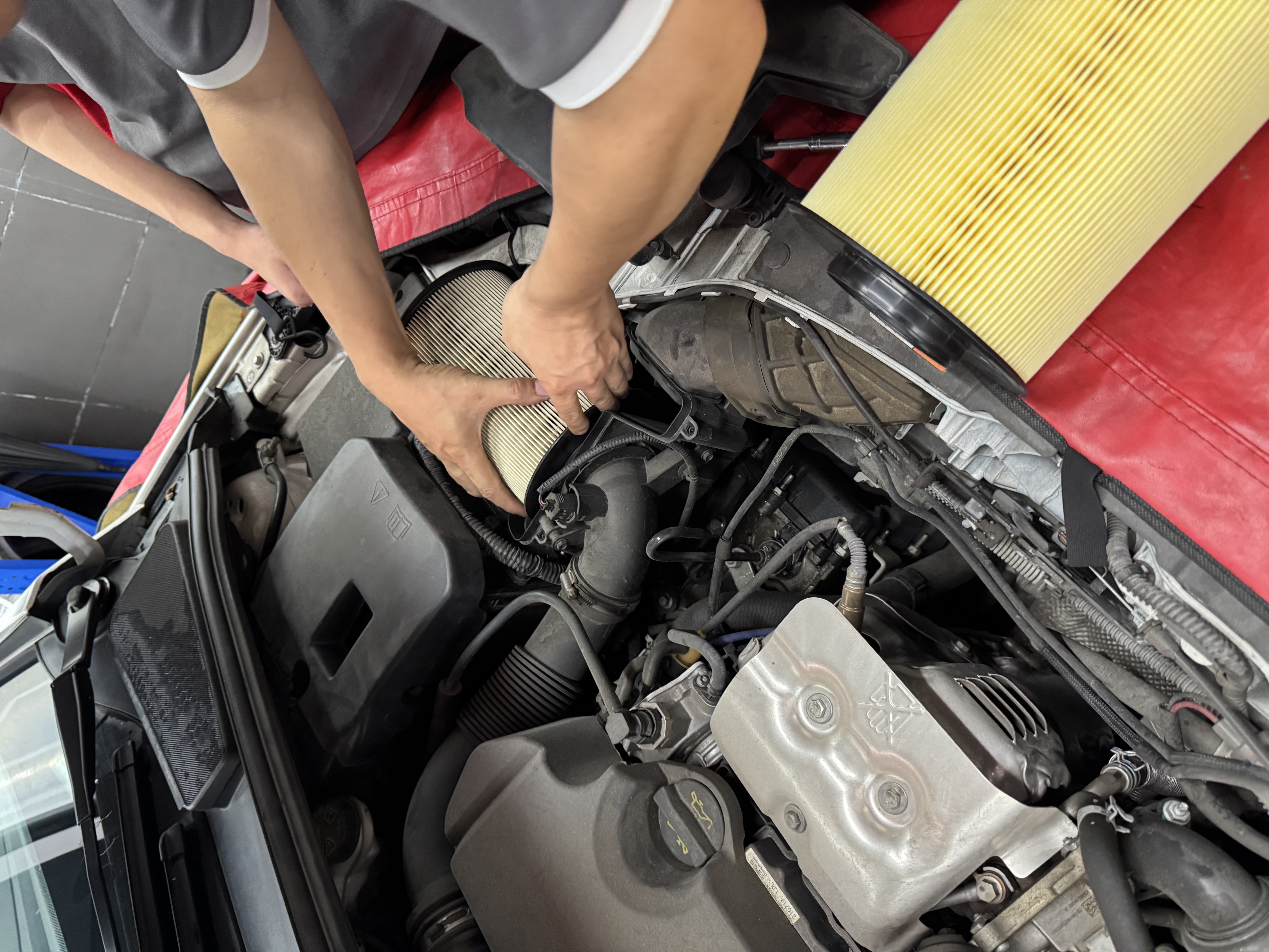 马勒（MAHLE）空气滤芯滤清器LX3316(福克斯09-18年/翼虎/福睿斯/C30 2.0 实拍图