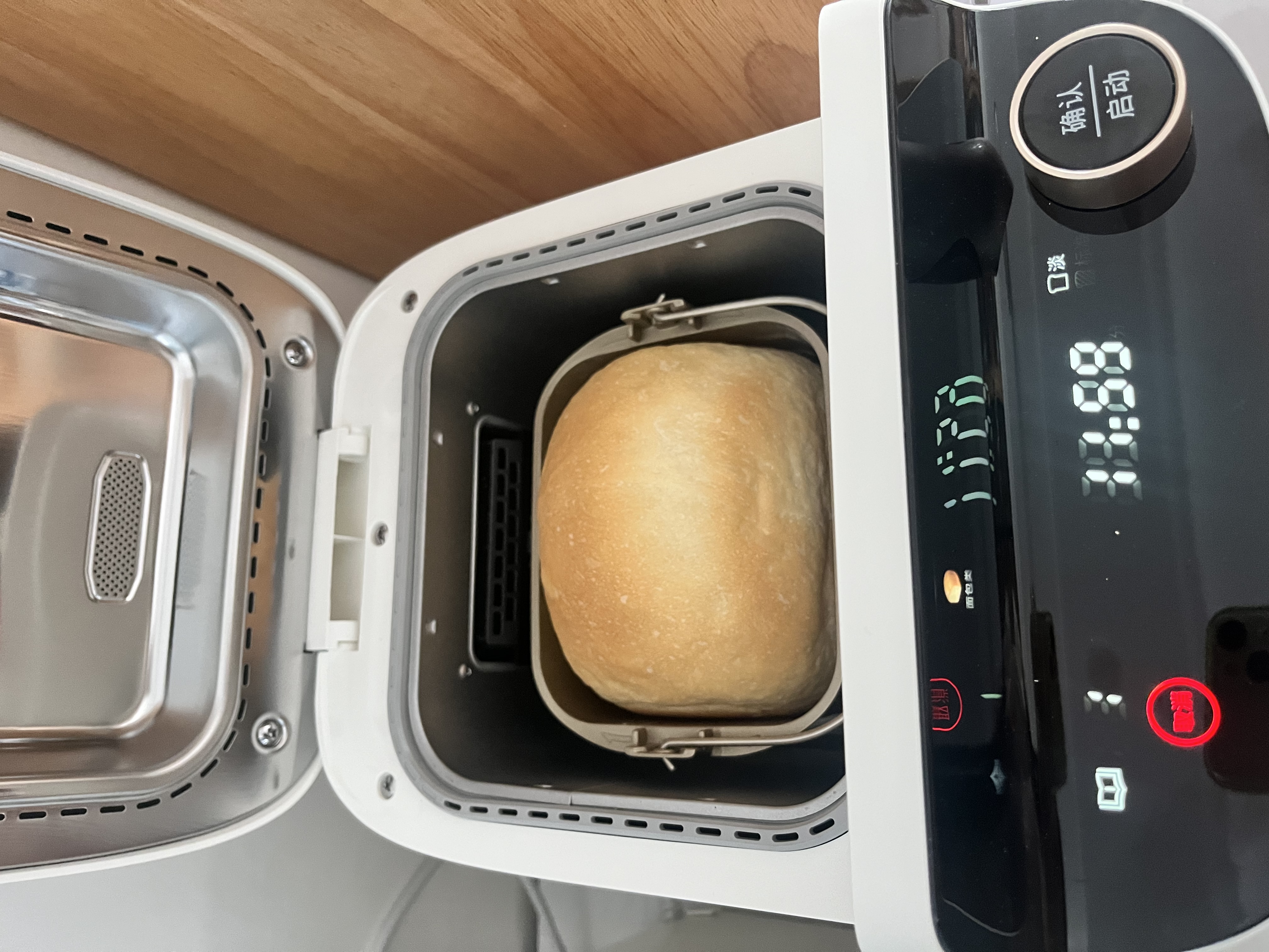 松下（Panasonic）全自动智能家用蒸汽面包机自动一体撒果料酵母多功能和面烤面包机自制冰淇淋家用SD-PS100面包机 实拍图