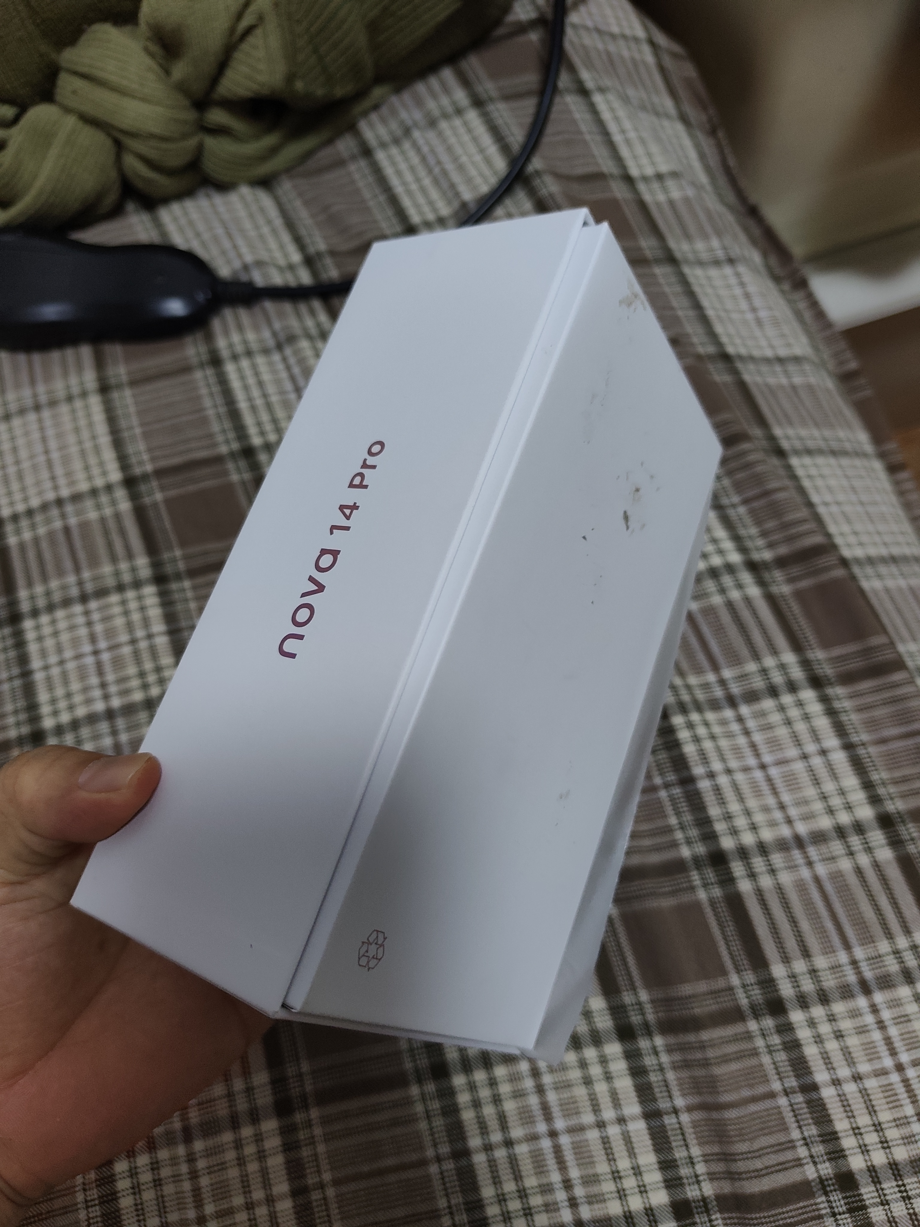 华为nova 14 Pro  512GB 凝霜白 昆仑玻璃 鸿蒙AI 多焦段红枫质感人像 华为手机【赠话费券】 实拍图