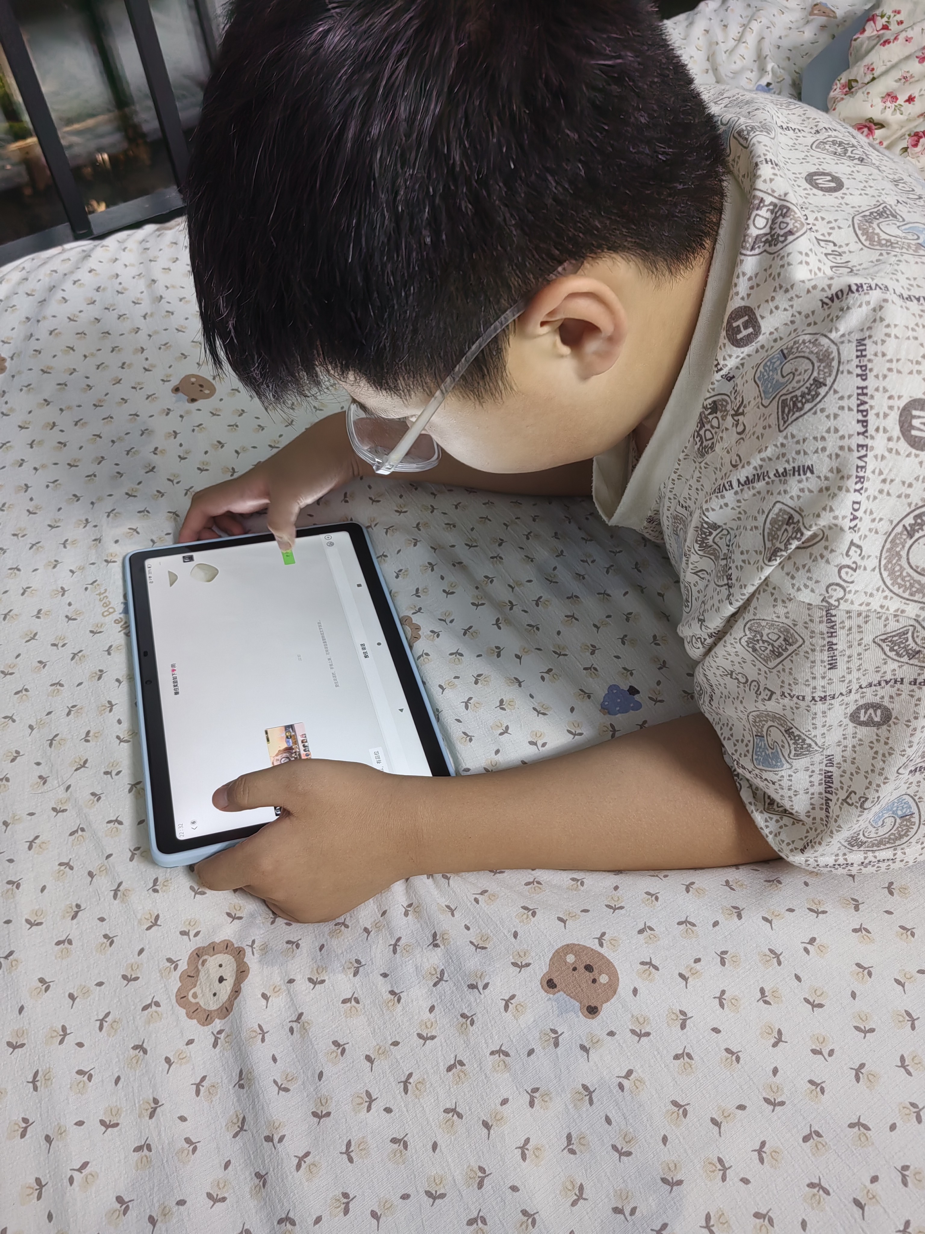 科大讯飞AI学习机S30 Turbo AI 1对1精准学 护眼 中高考同源技术 KET口语模拟考 8+256G 实拍图