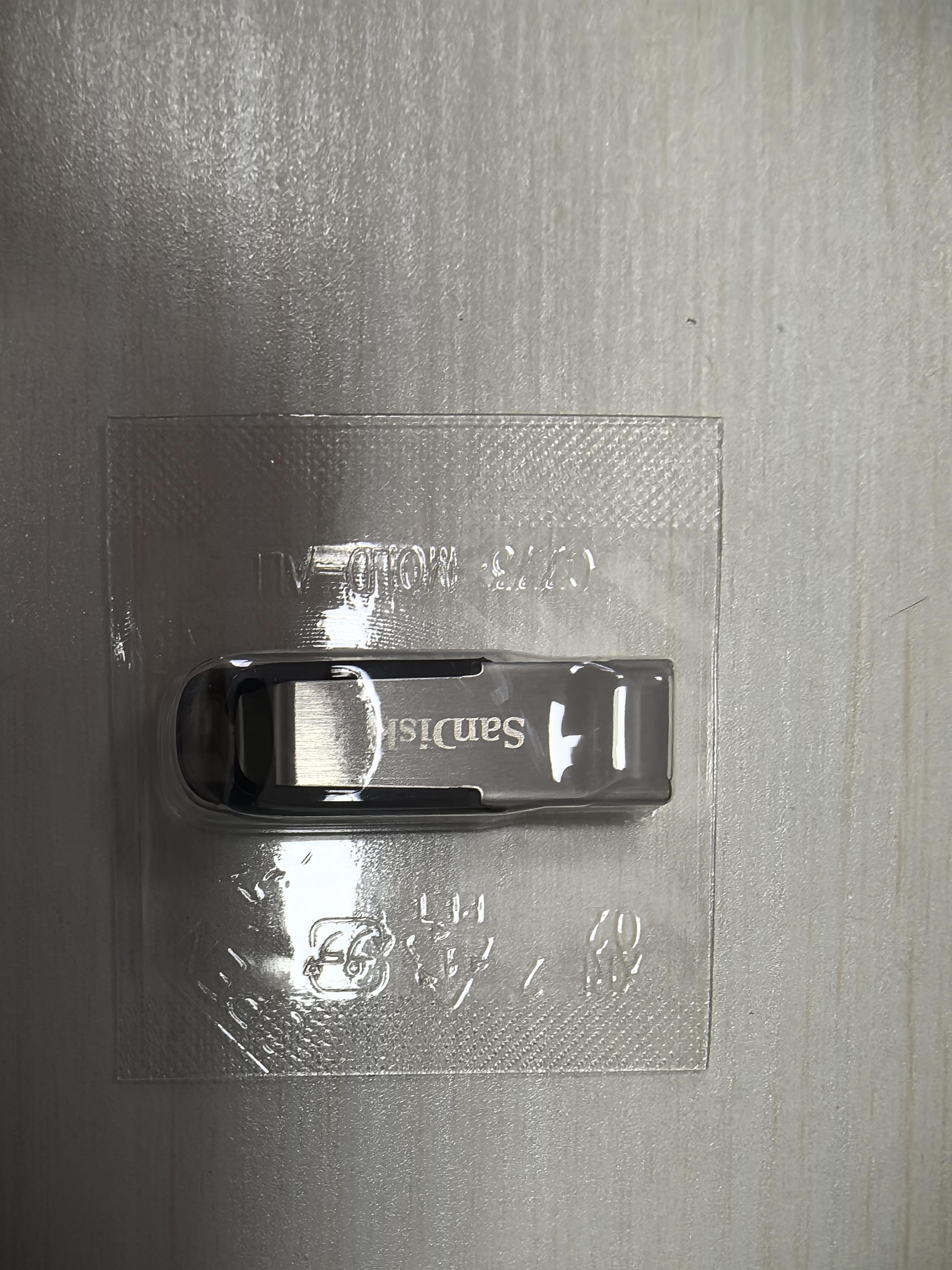 闪迪（SanDisk）512GB U盘 CZ73 安全加密 数据恢复 学习电脑办公投标 小巧便携 车载 大容量金属优盘 实拍图