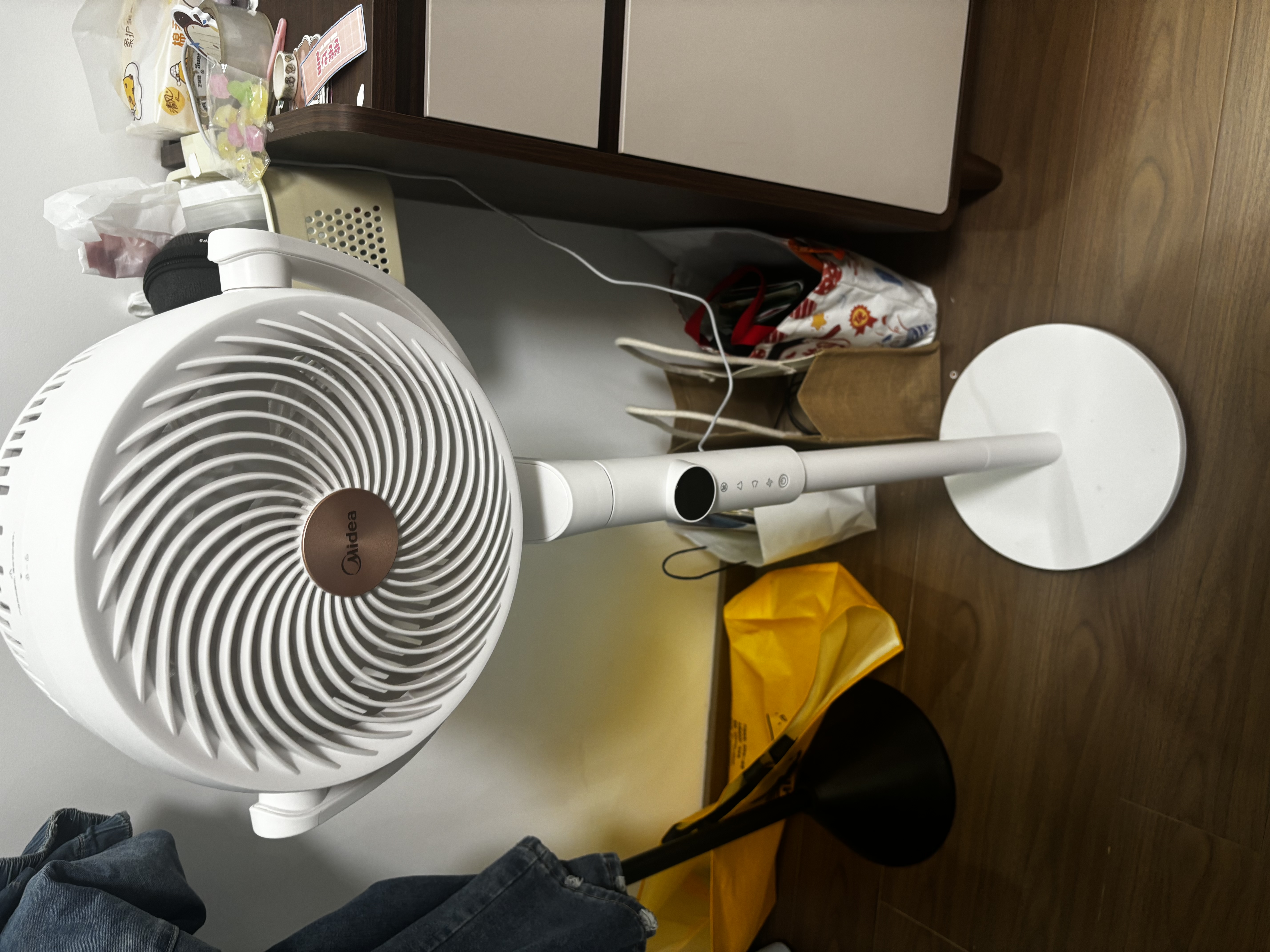 美的（Midea）【净化驱蚊】空气循环扇直流变频新款大风力家用落地扇3D摇头桌面电风扇卧室静音一级能效GDJ24DXS 实拍图