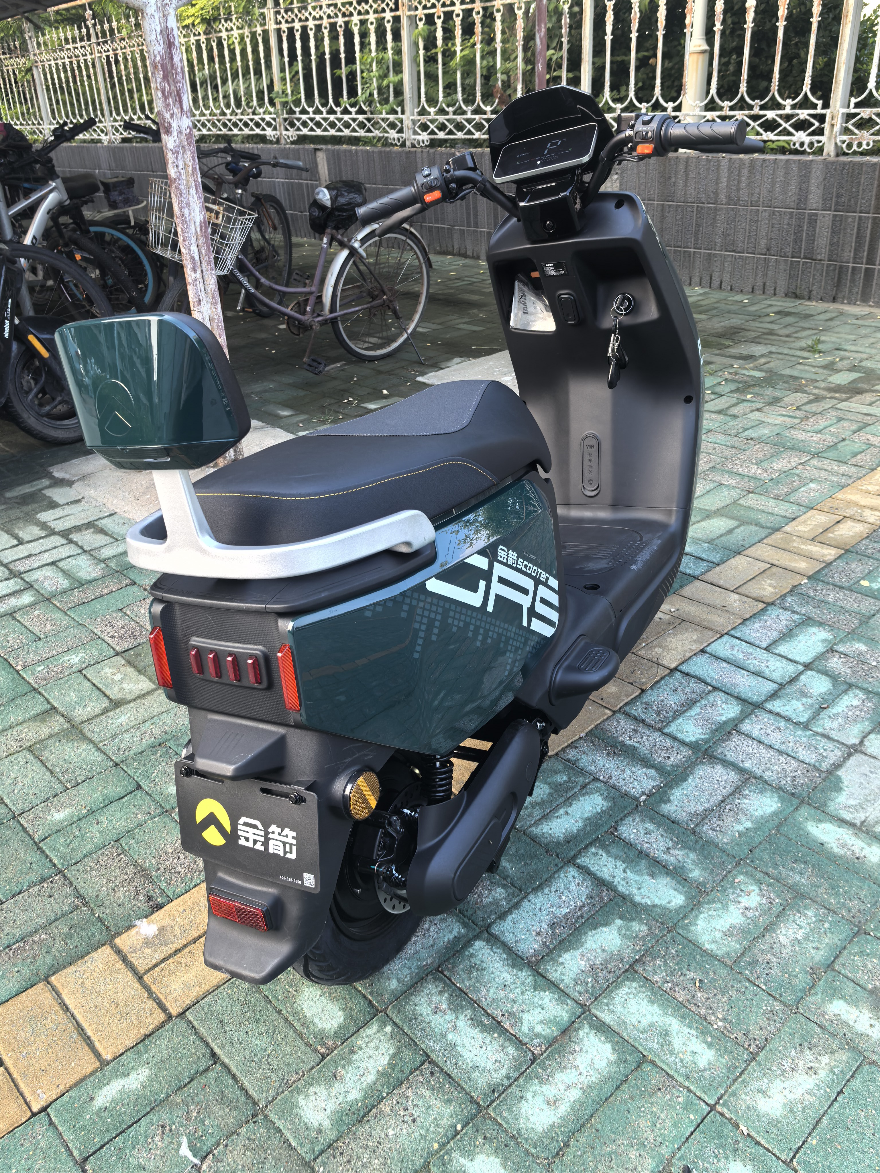 电动车手机支架电瓶摩托骑行导航手机架外卖骑手专用防震防抖新款 【镜座款+防晒头盔】 实拍图