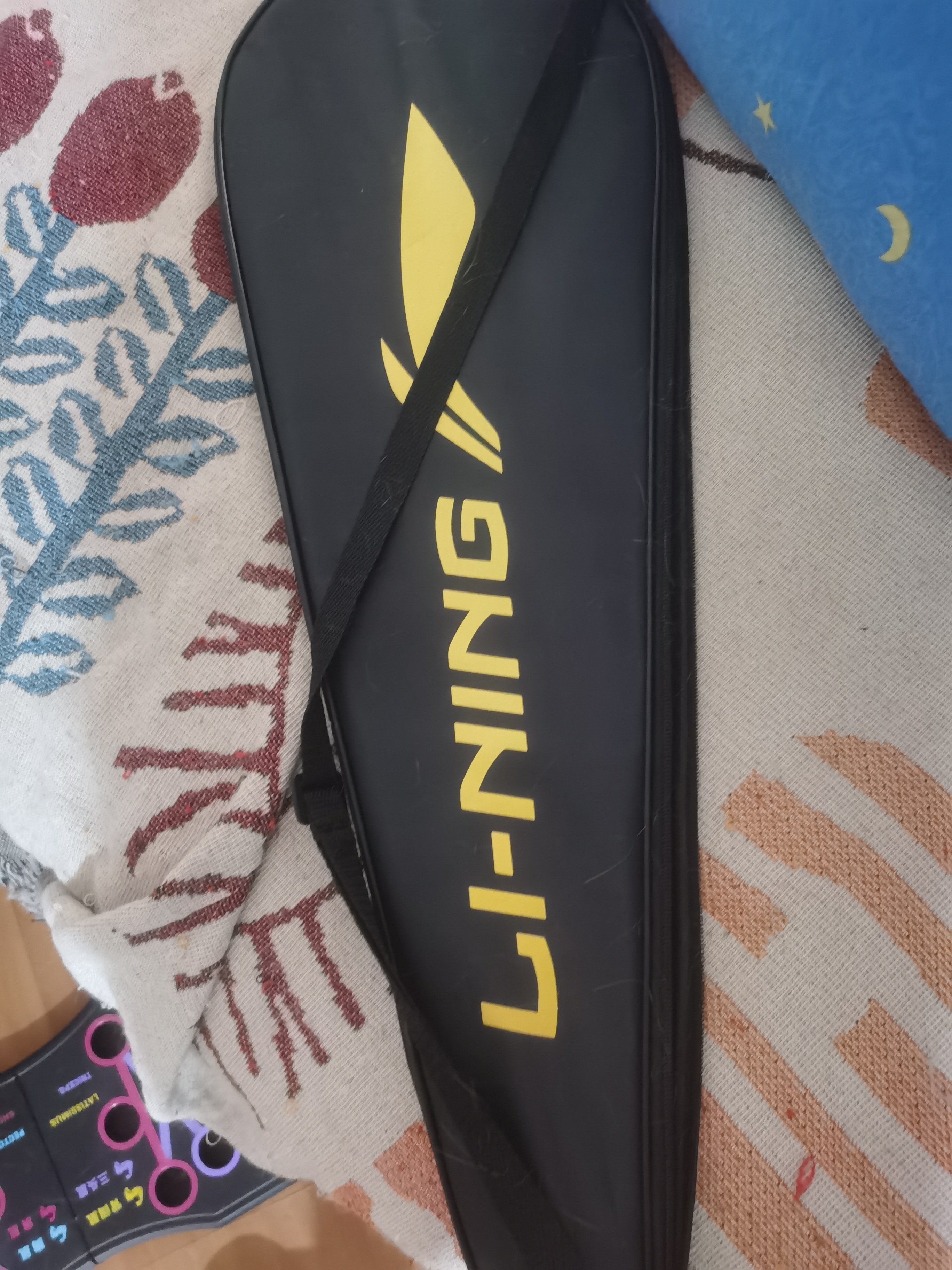 李宁（LI-NING）羽毛球拍雷霆小钢炮全碳素进攻型超轻高磅单拍黑色4U 已穿线 实拍图