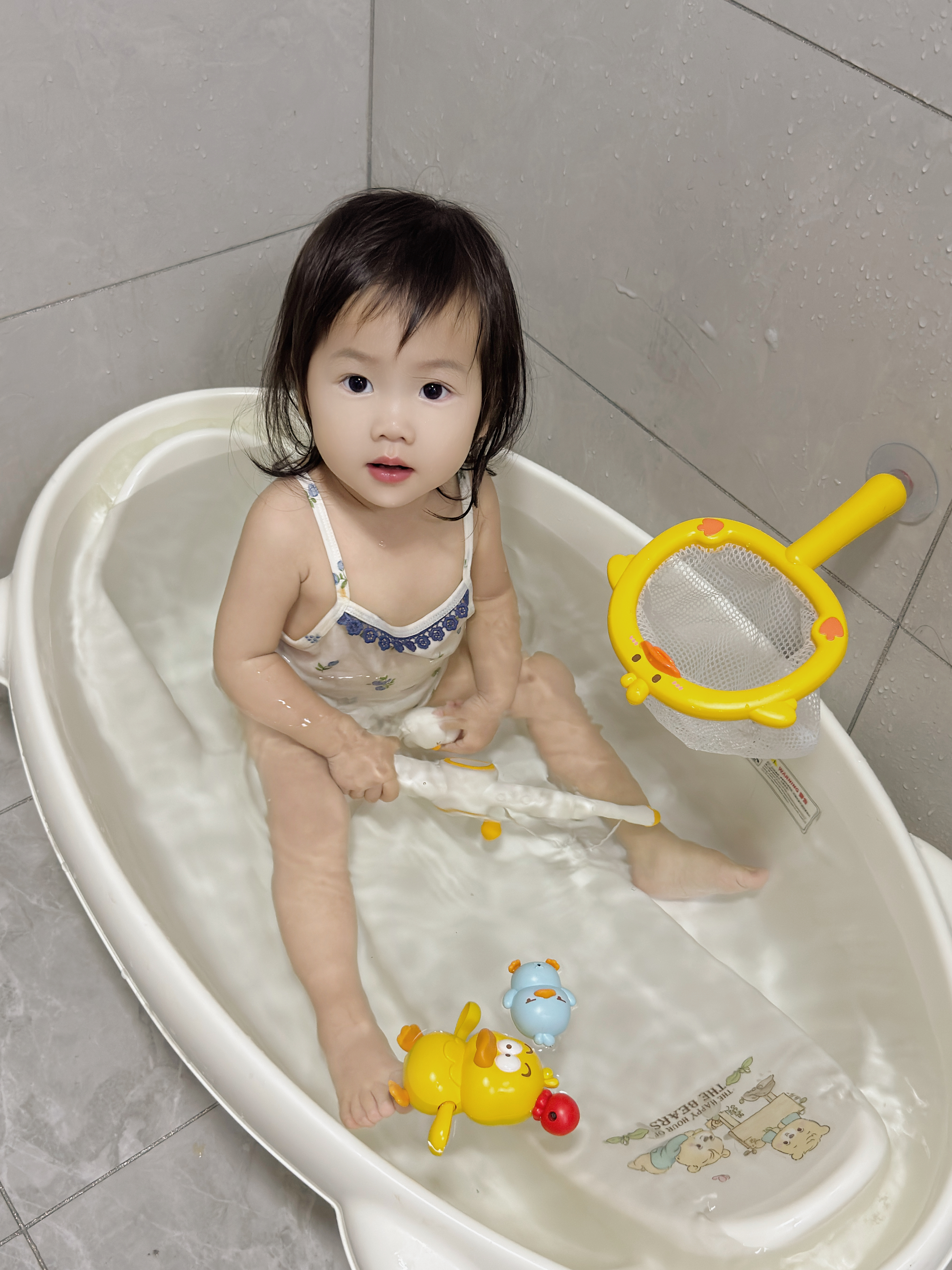 马丁兄弟宝宝洗澡玩具儿童戏水磁吸钓捞鱼玩具浴池沐浴玩水玩具1-3岁礼物 实拍图