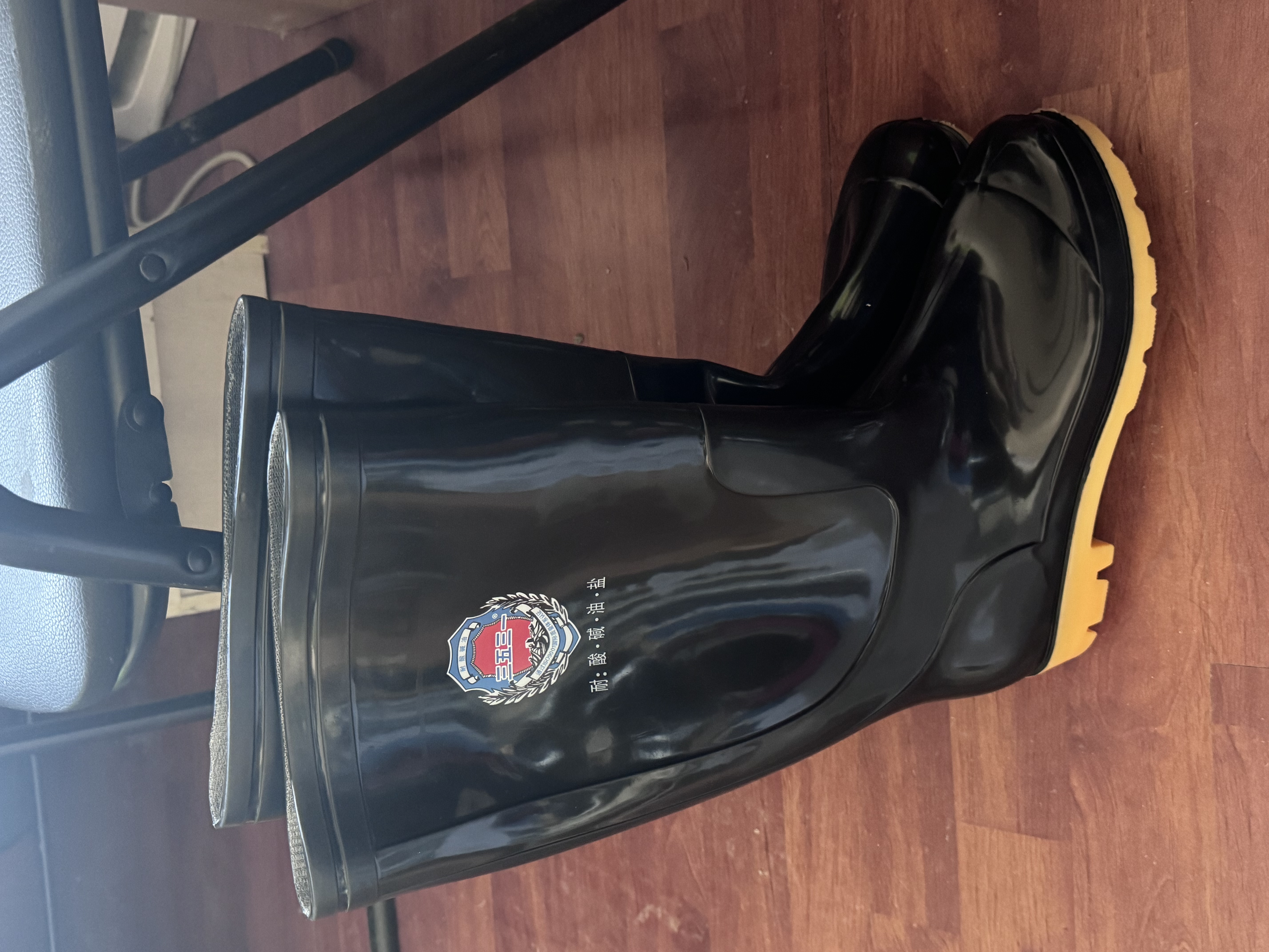 品之德 高筒雨鞋 户外雨天耐磨水靴不易滑雨靴 防水胶鞋 PX029 黑色高筒43 实拍图