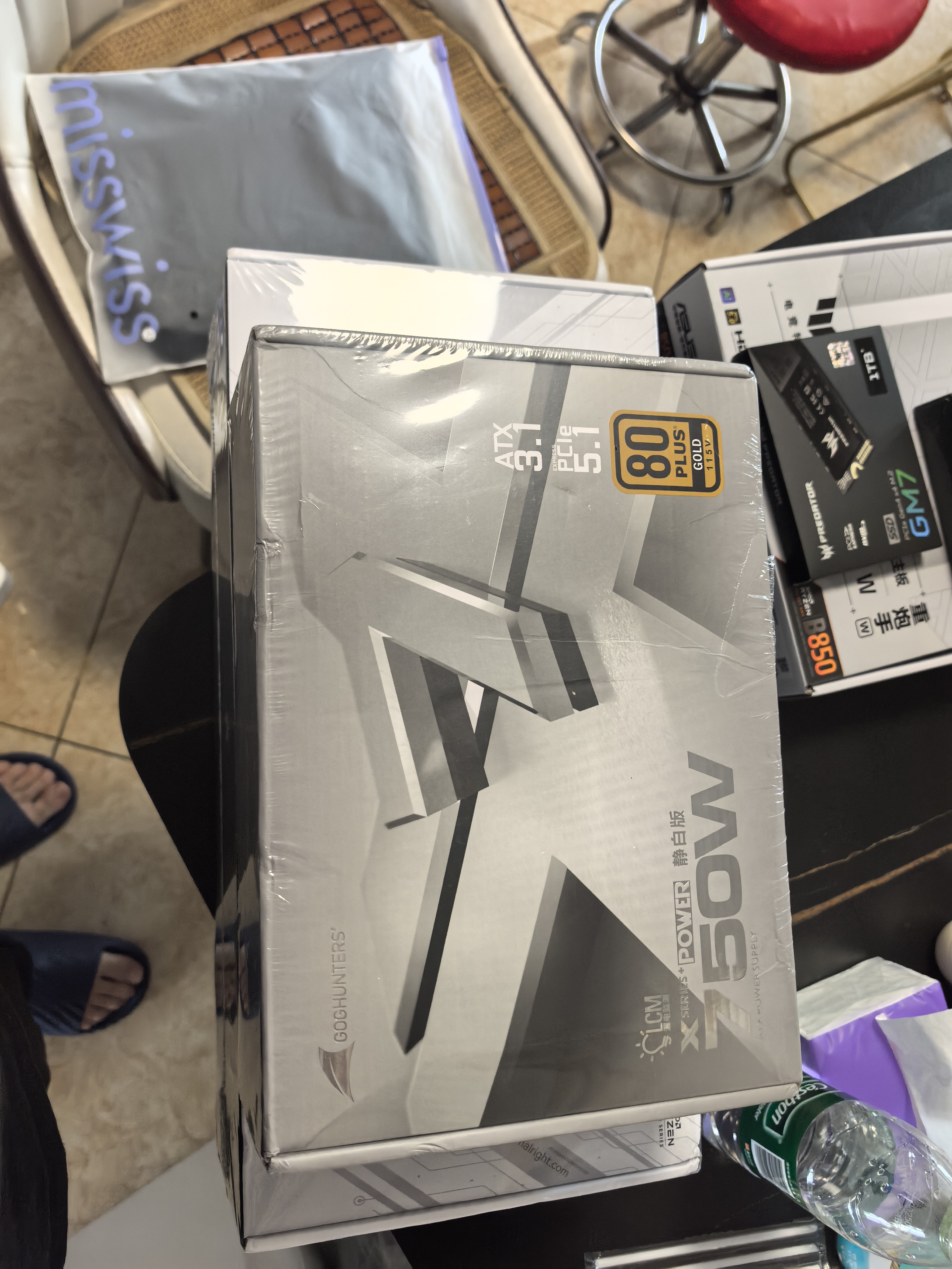 长城（Great Wall）额定750W X7白色金牌全模电脑电源（ATX3.1/PCIe5.1/漏电监测/自动启停/支持50系显卡） 实拍图
