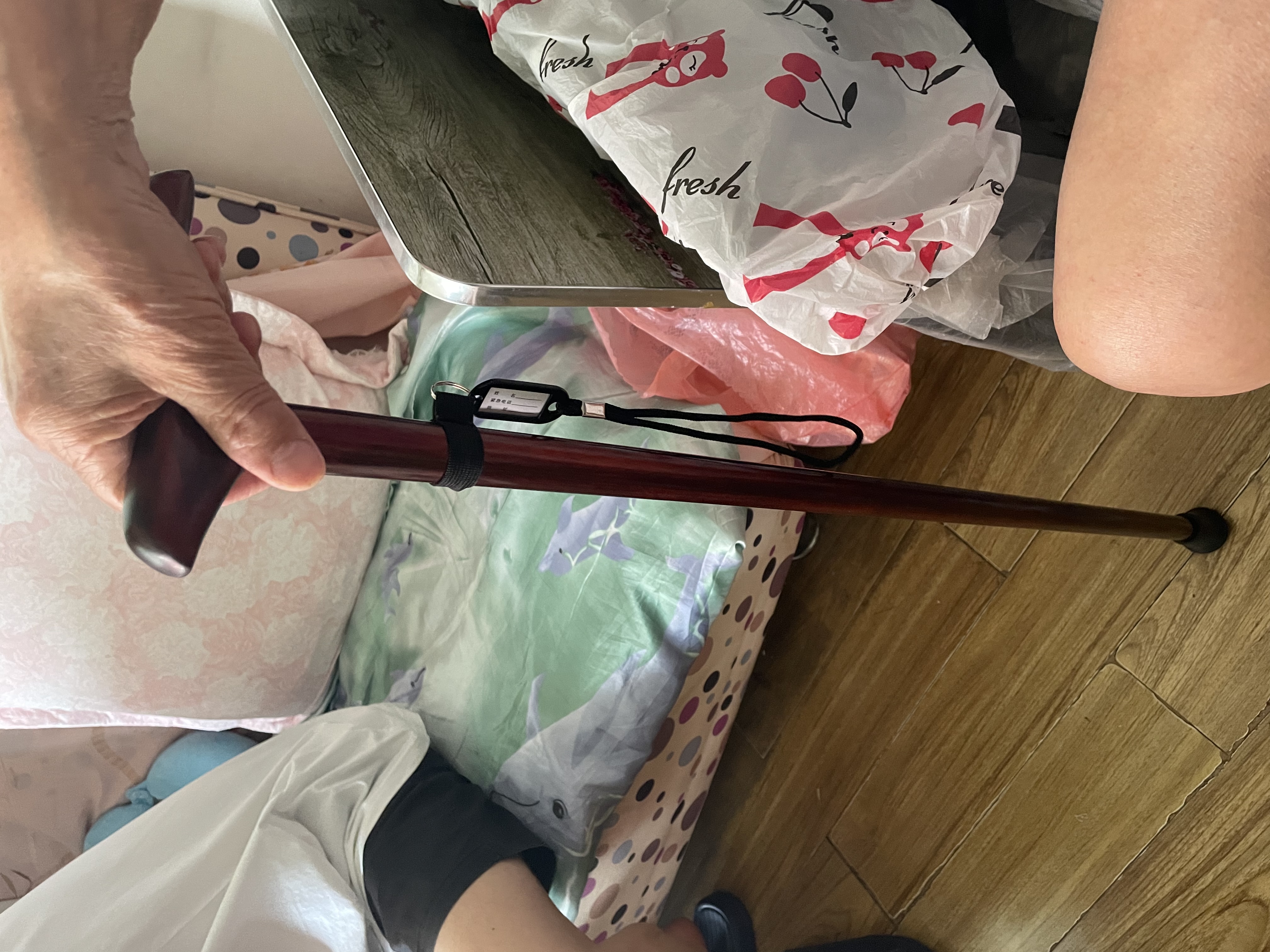 适美佳拐杖老人专用手杖实木防滑助力登山拐棍紫檀祝寿送礼 实拍图