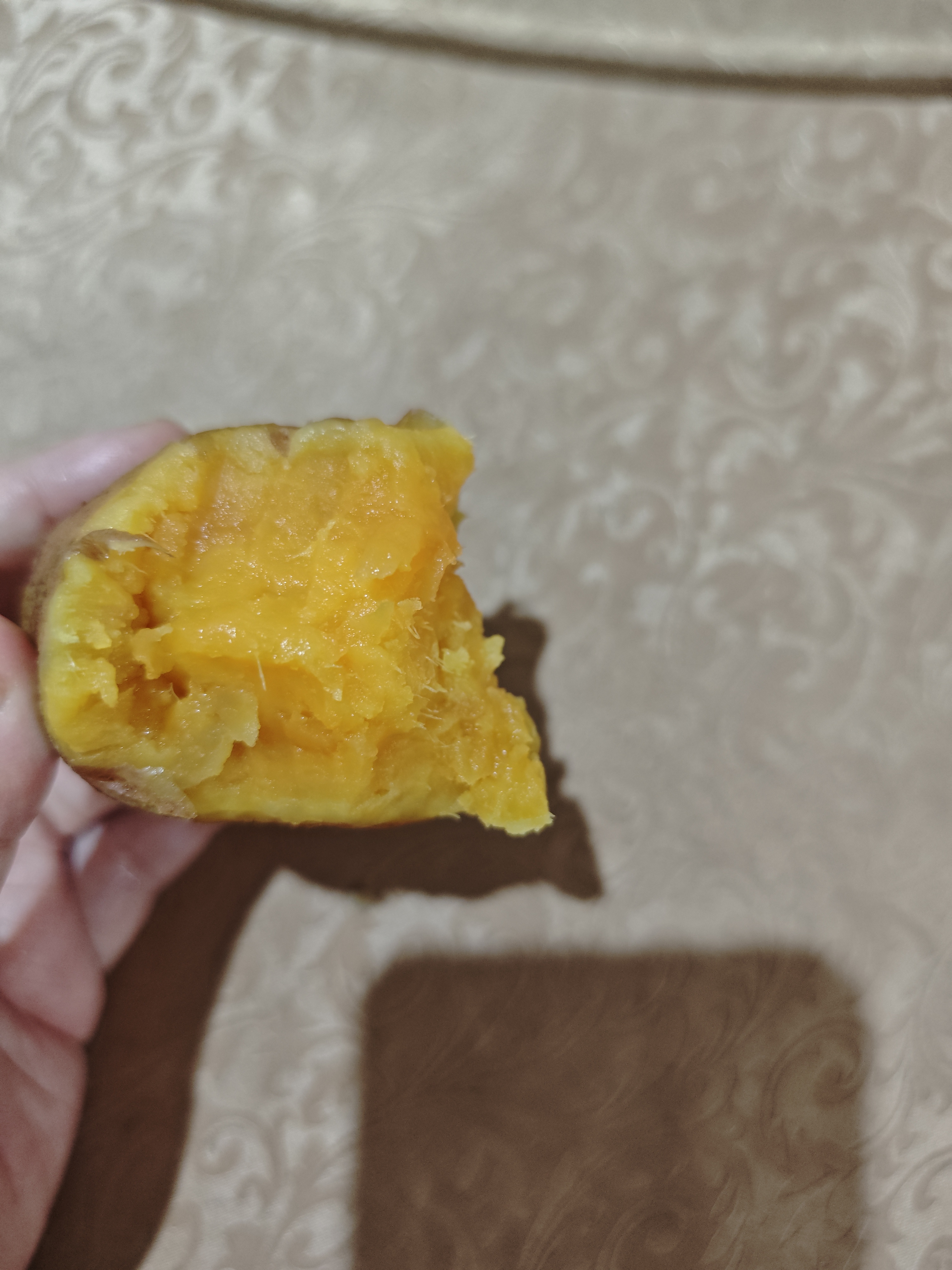 亨泰丰源（HENGTAIFENGYUAN）新鲜红薯 蜜薯鲜挖现发 沙地地瓜 红苕新鲜蔬菜流油地瓜 净重三斤中果蜜红薯 实拍图