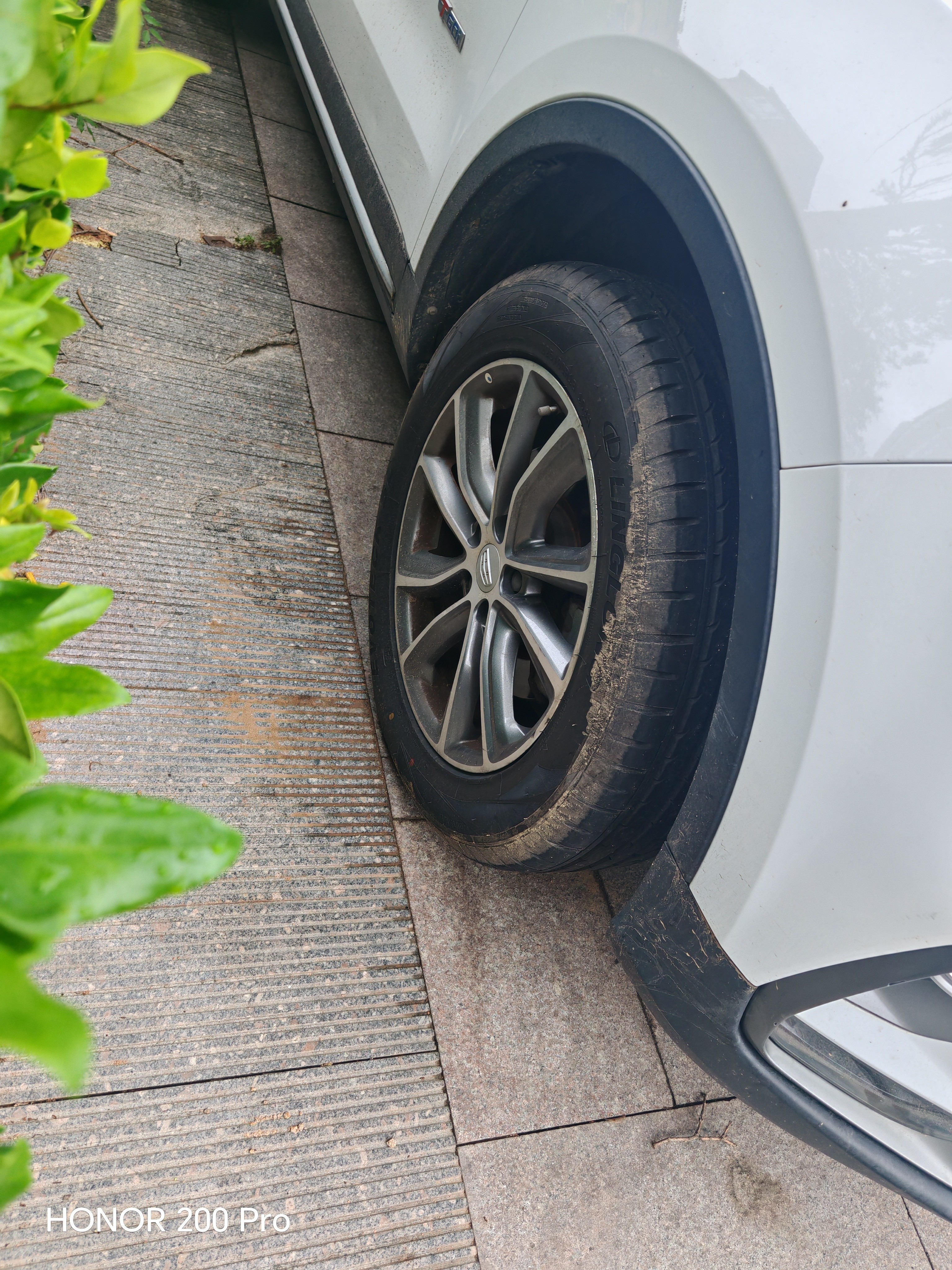 玲珑轮胎汽车轮胎225/60R18 104H XL 玲珑臻选 SD 远景X6/博越/CS75 实拍图