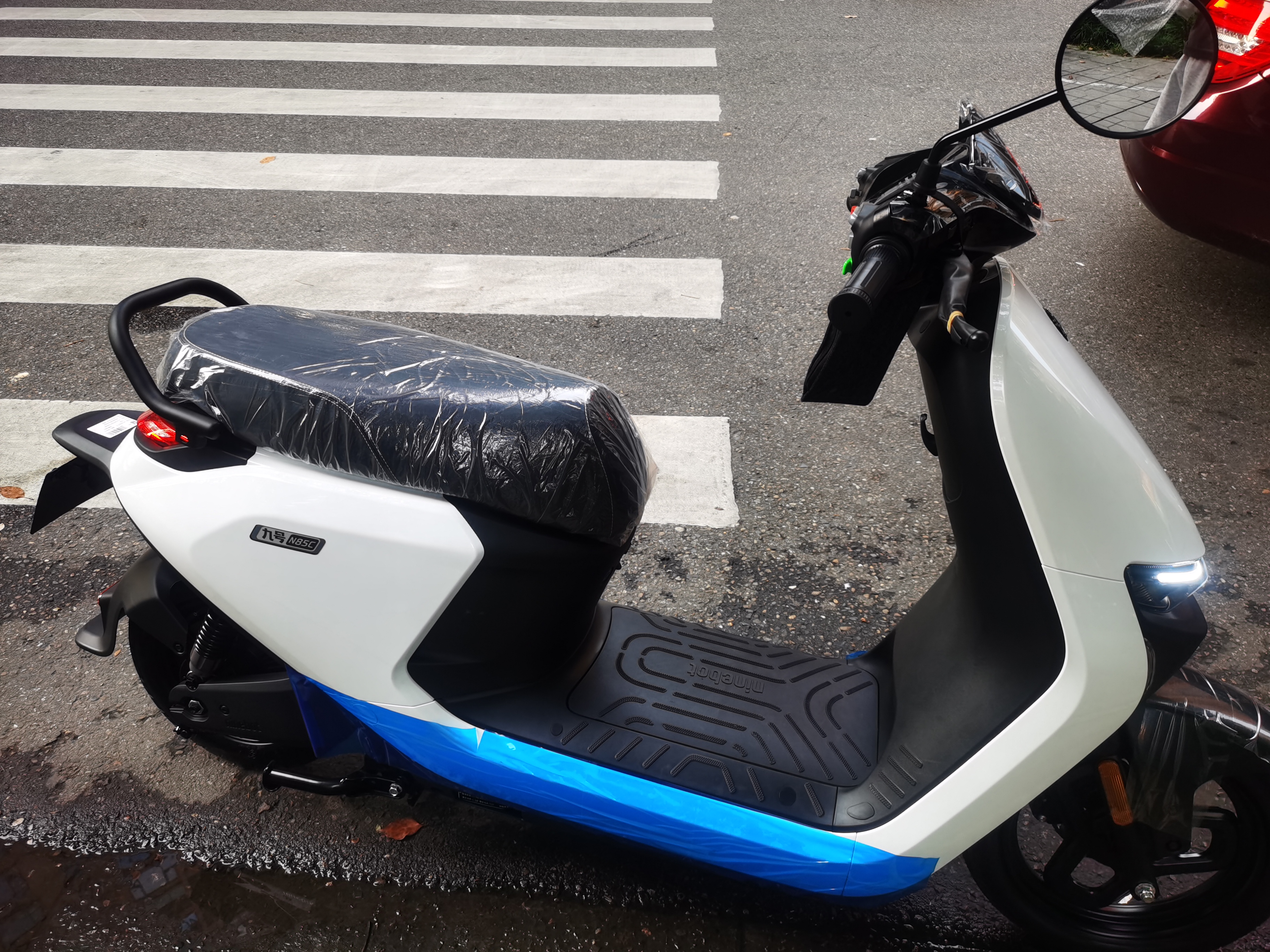九号（Ninebot）N85C电动摩托车 9号电动电瓶车成人小型铅酸电摩-珍珠白 实拍图
