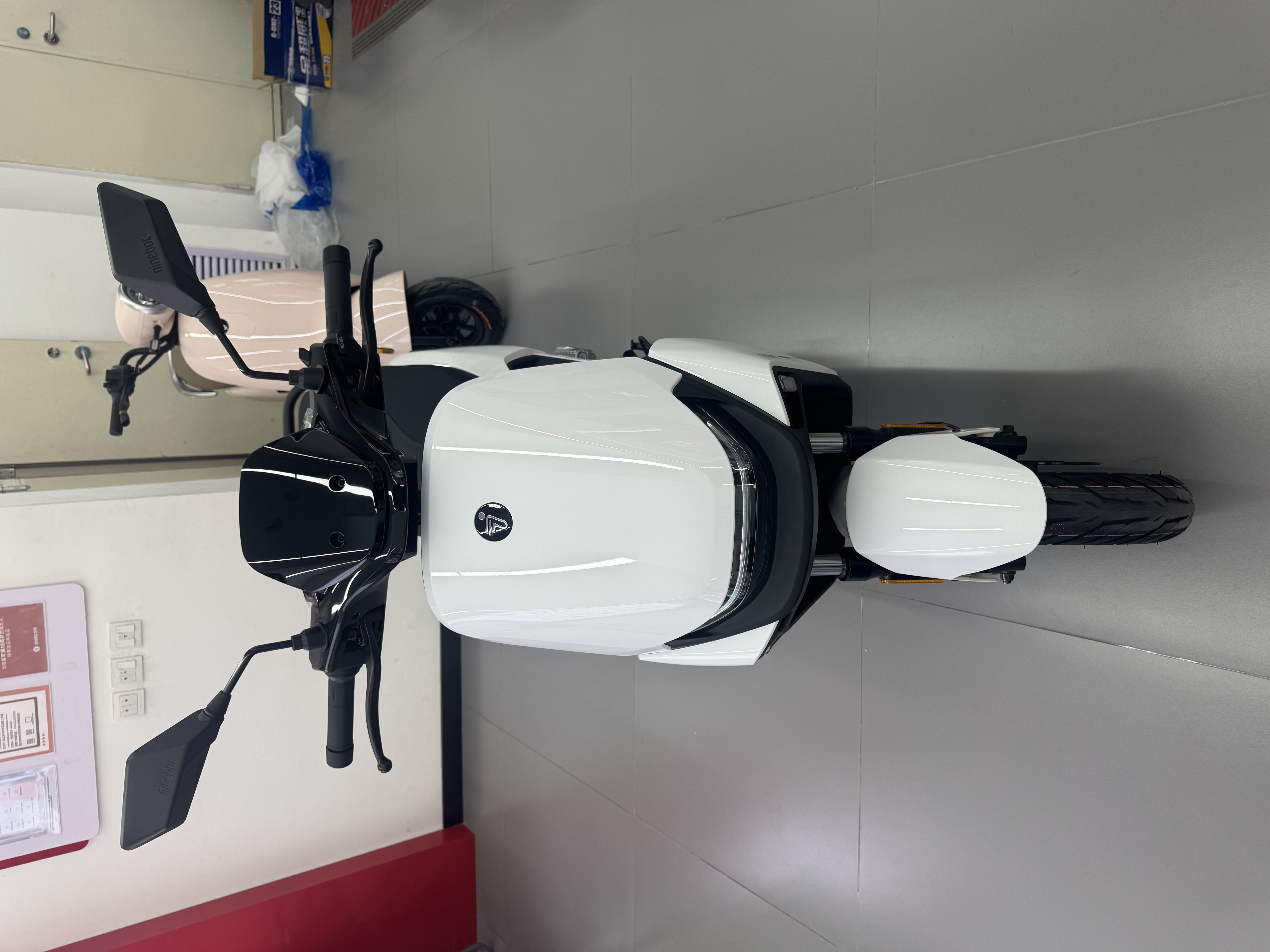 九号（Ninebot）电动摩托车 M3 95c MAX 智能电动车 高端铅酸电摩【门店自提】 到门店选颜色 实拍图