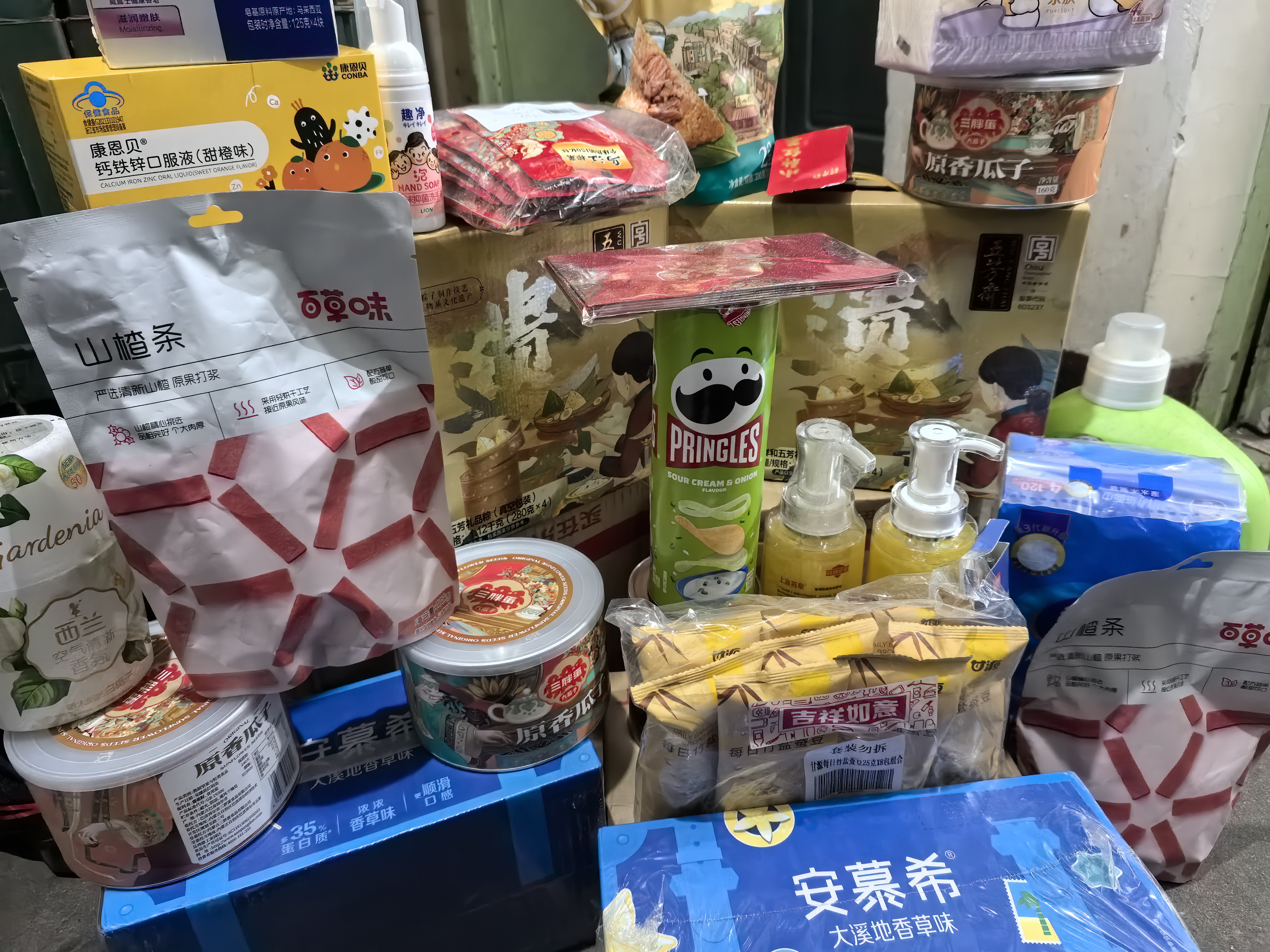 乐事（Lay's）无限薯片 翡翠黄瓜味 104克*2罐 208克 休闲零食 膨化食品 实拍图