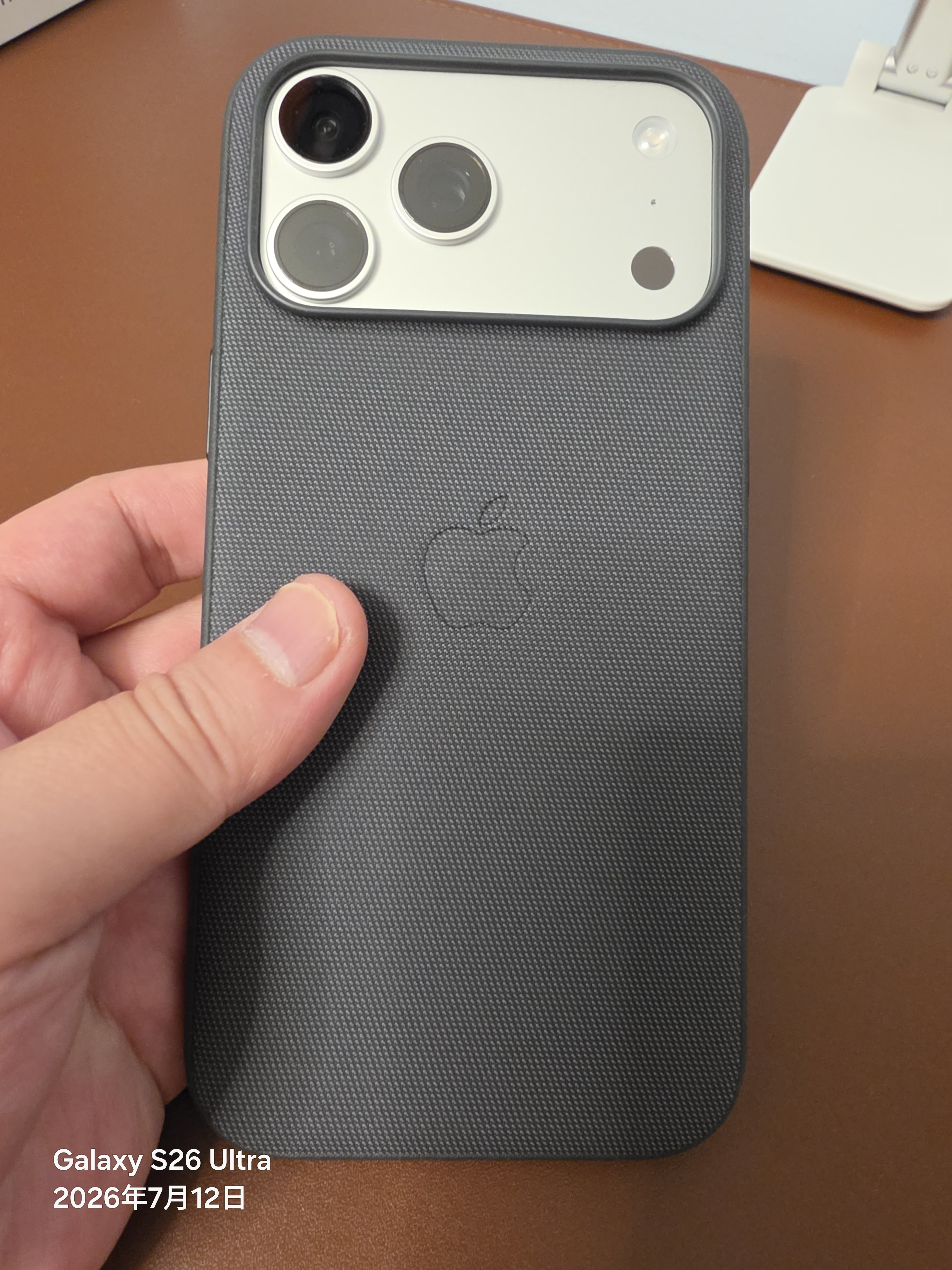Apple/苹果【需签收激活】iPhone 17 Pro Max 512GB 银色 支持移动联通电信5G 双卡双待手机 实拍图