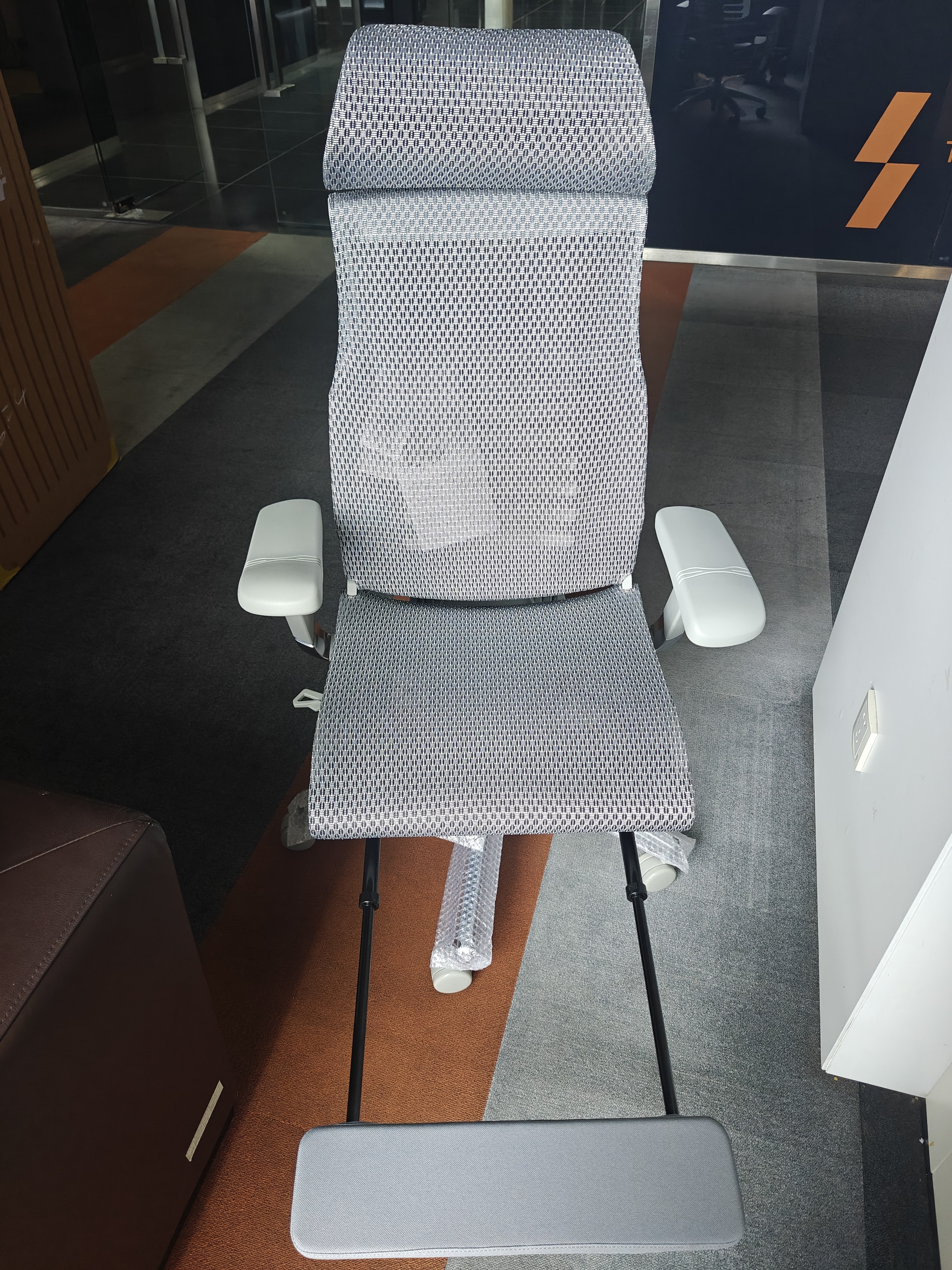 Ergonor保友Pofit 2代 智能人体工学椅 游戏电竞椅 撑腰电脑椅办公椅子 银白网+躺舒宝 整椅发货 送货上门 实拍图