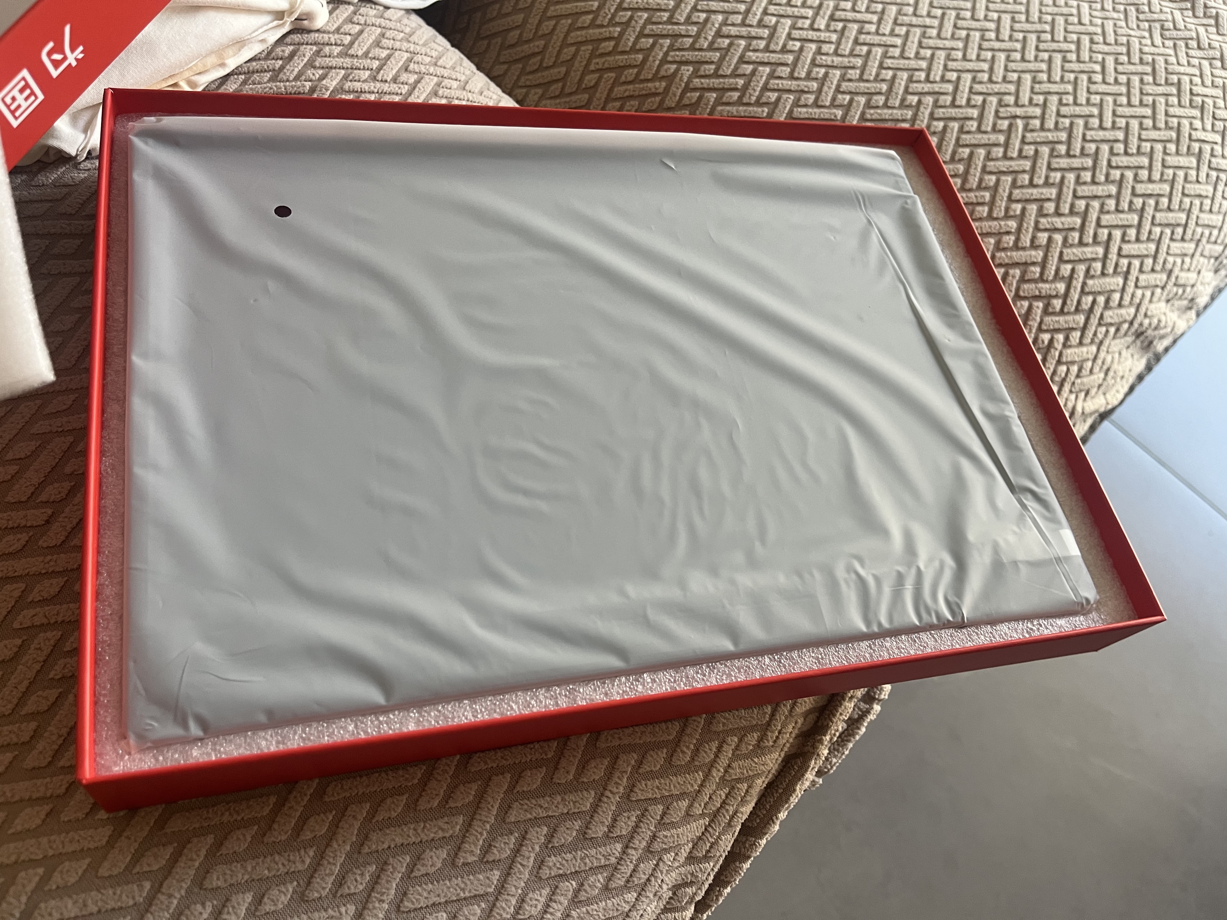 爱国者aigo14英寸便携显示器拓展屏 电脑显示器手机笔记本 副屏Type-C一线通  实拍图