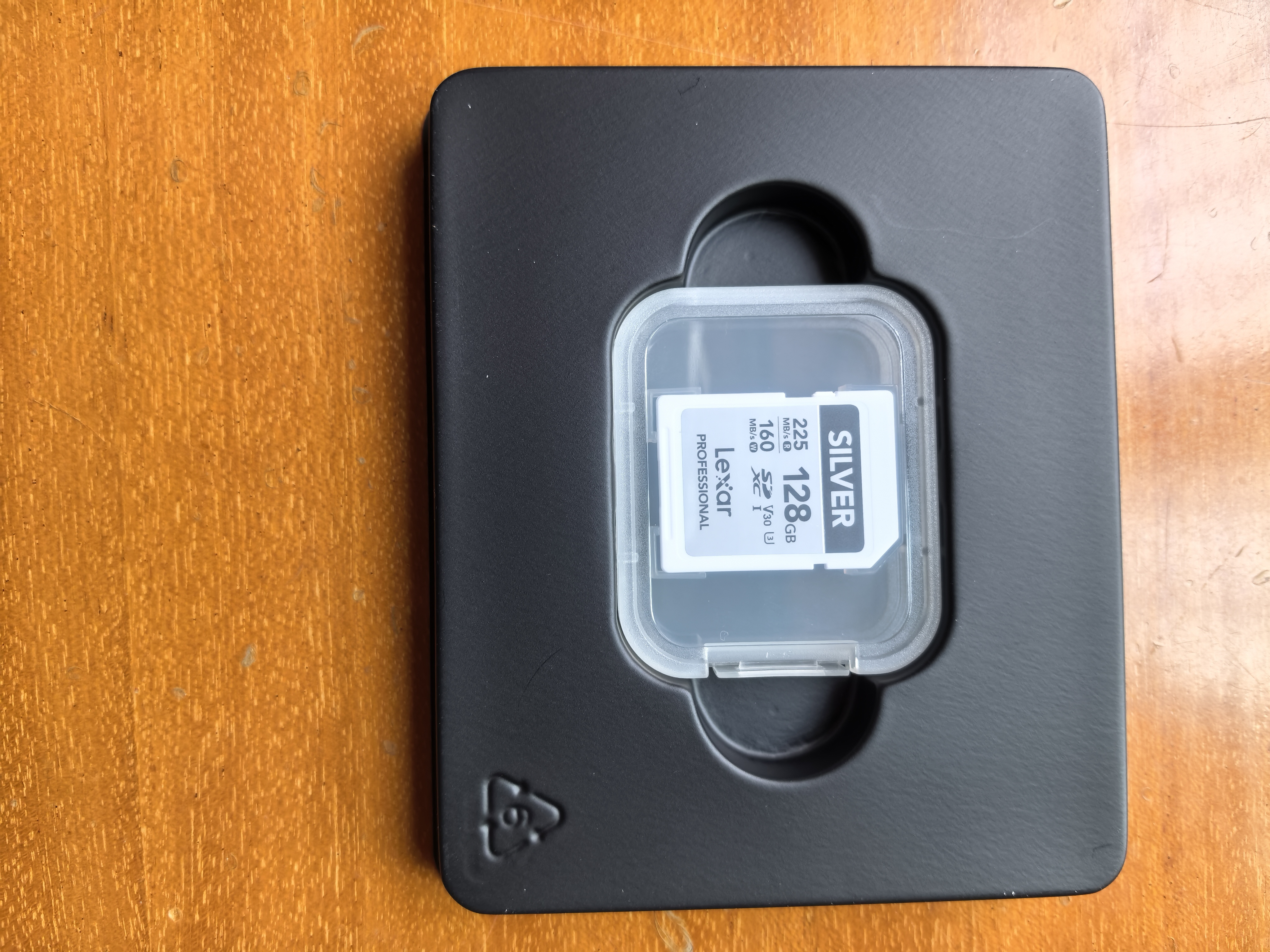 雷克沙（Lexar）128GB SD存储卡 U3 V30 佳能索尼富士尼康相机高速SD卡 读225MB/s 写160MB/s 4K超清录制 SD银卡 实拍图