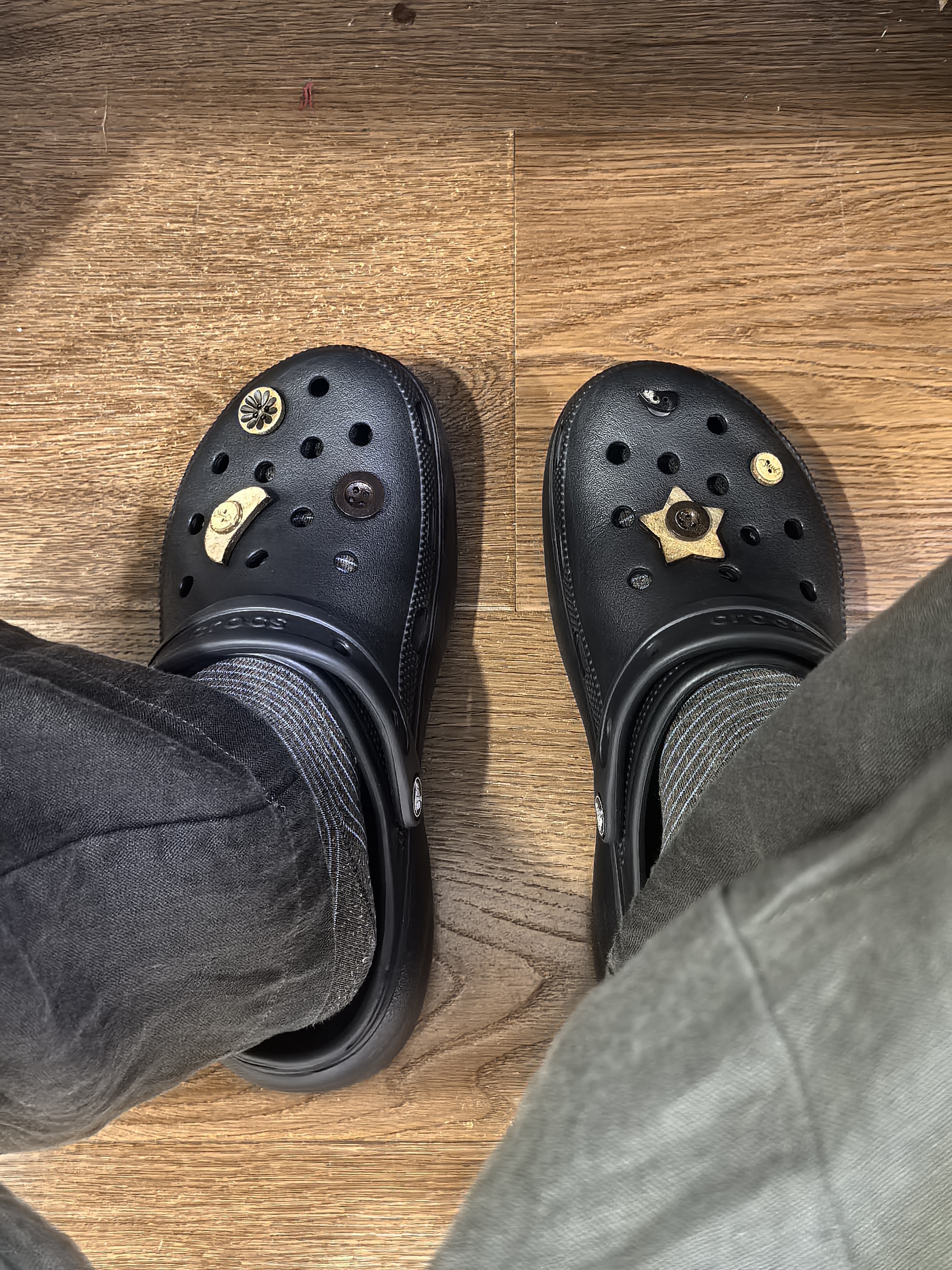 CROCS卡骆驰经典洞洞鞋男鞋一脚蹬女鞋沙滩鞋拖鞋|10001 黑色-001(含智必星) 44 (280mm) 实拍图