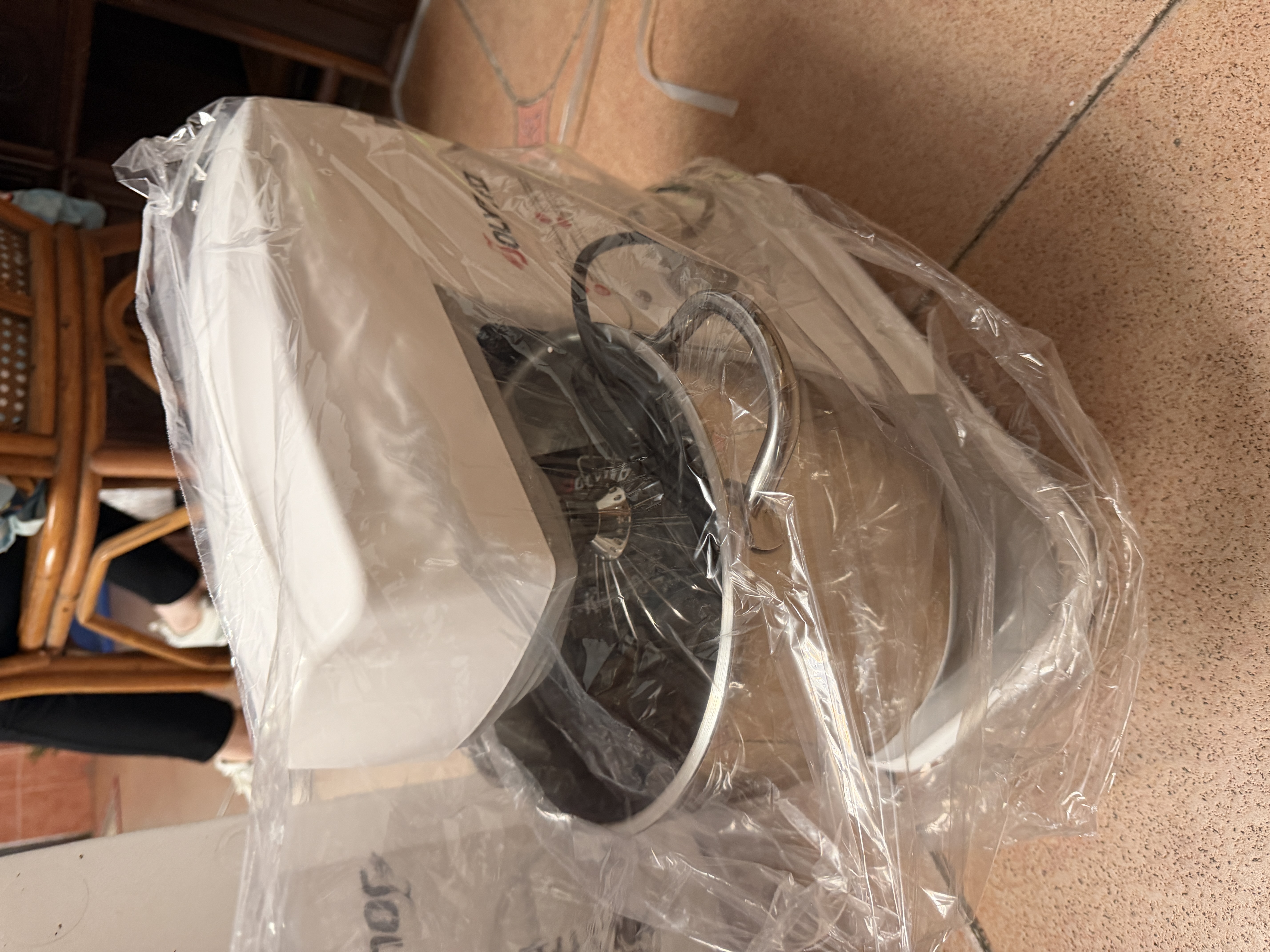 乔立7600厨师机家用和面机商用揉面全自动多功能搅面奶油机6.9L 【白色】机械豪华版（三层冰桶） 6.9L 实拍图