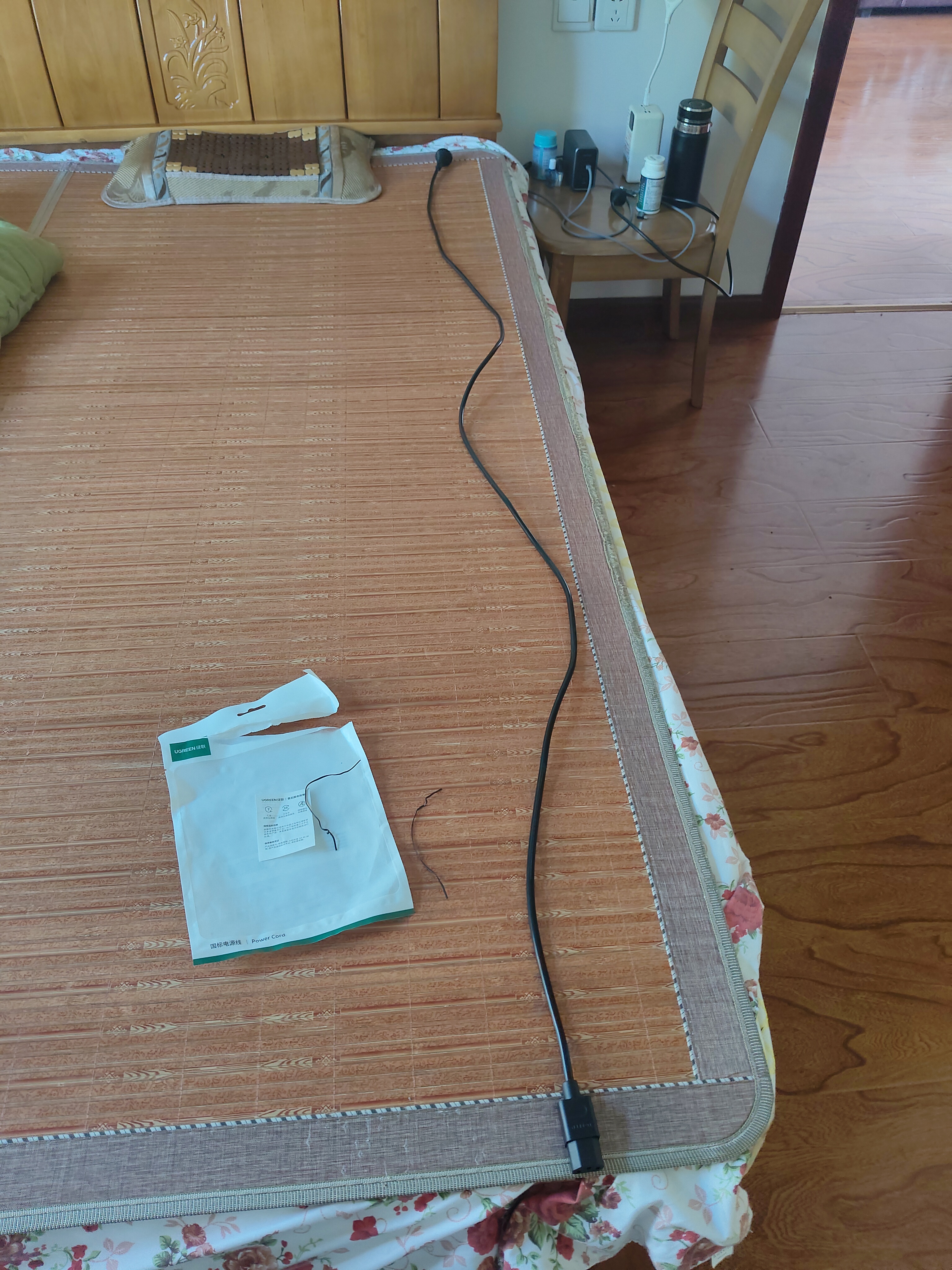 绿联国标三孔品字尾 三芯电源线 适用电脑台式主机显示器电炒锅电饭煲电子秤打印机连接线 2米 45650 实拍图