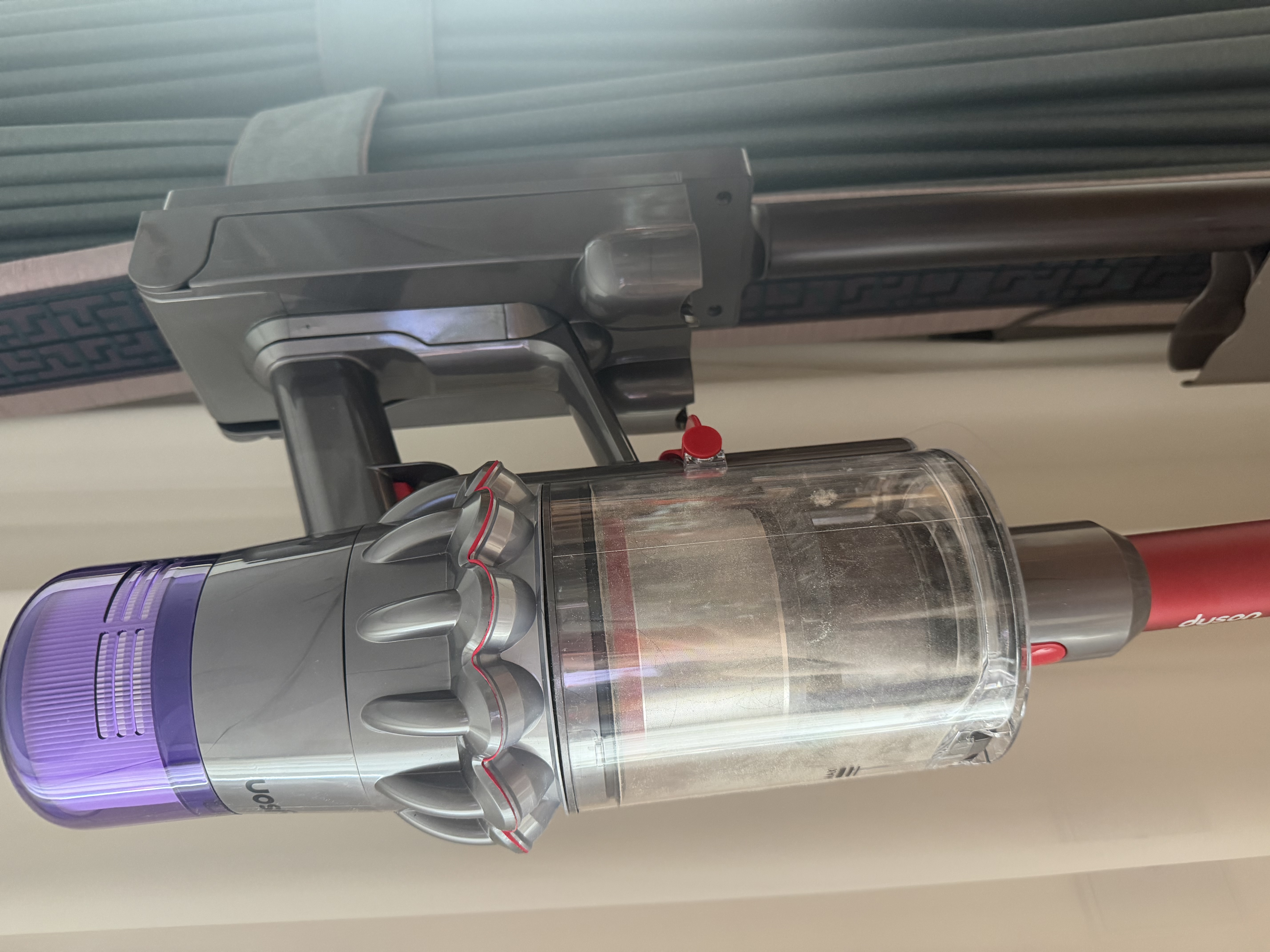 戴森（Dyson）V15 Origin Fluffy家用无绳吸尘器红色进口手持无线除螨大吸力可车载宠物家庭价保618 实拍图