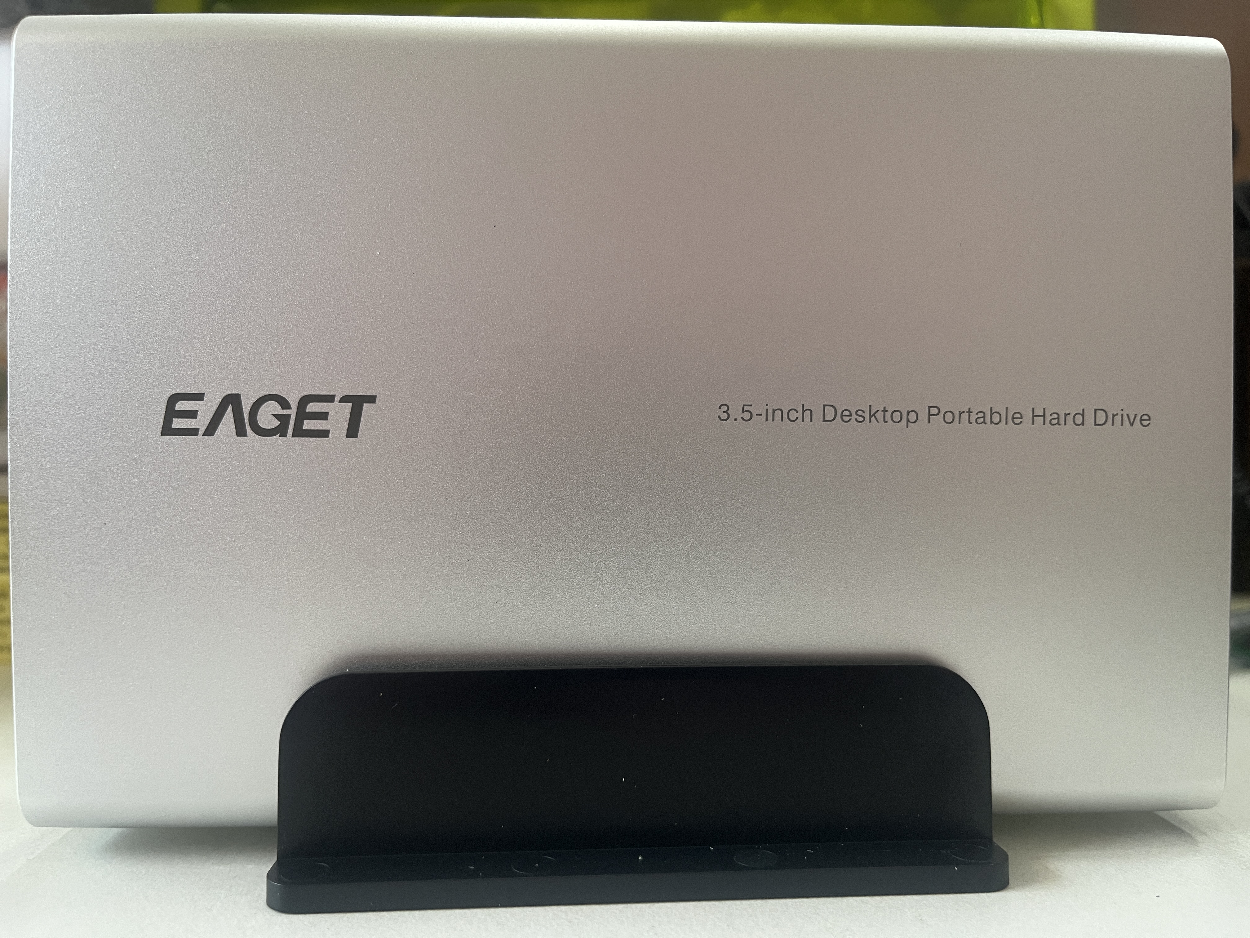 忆捷（EAGET）6TB 移动硬盘桌面式存储Type-C3.2高速大容量存储 3.5英寸 实拍图