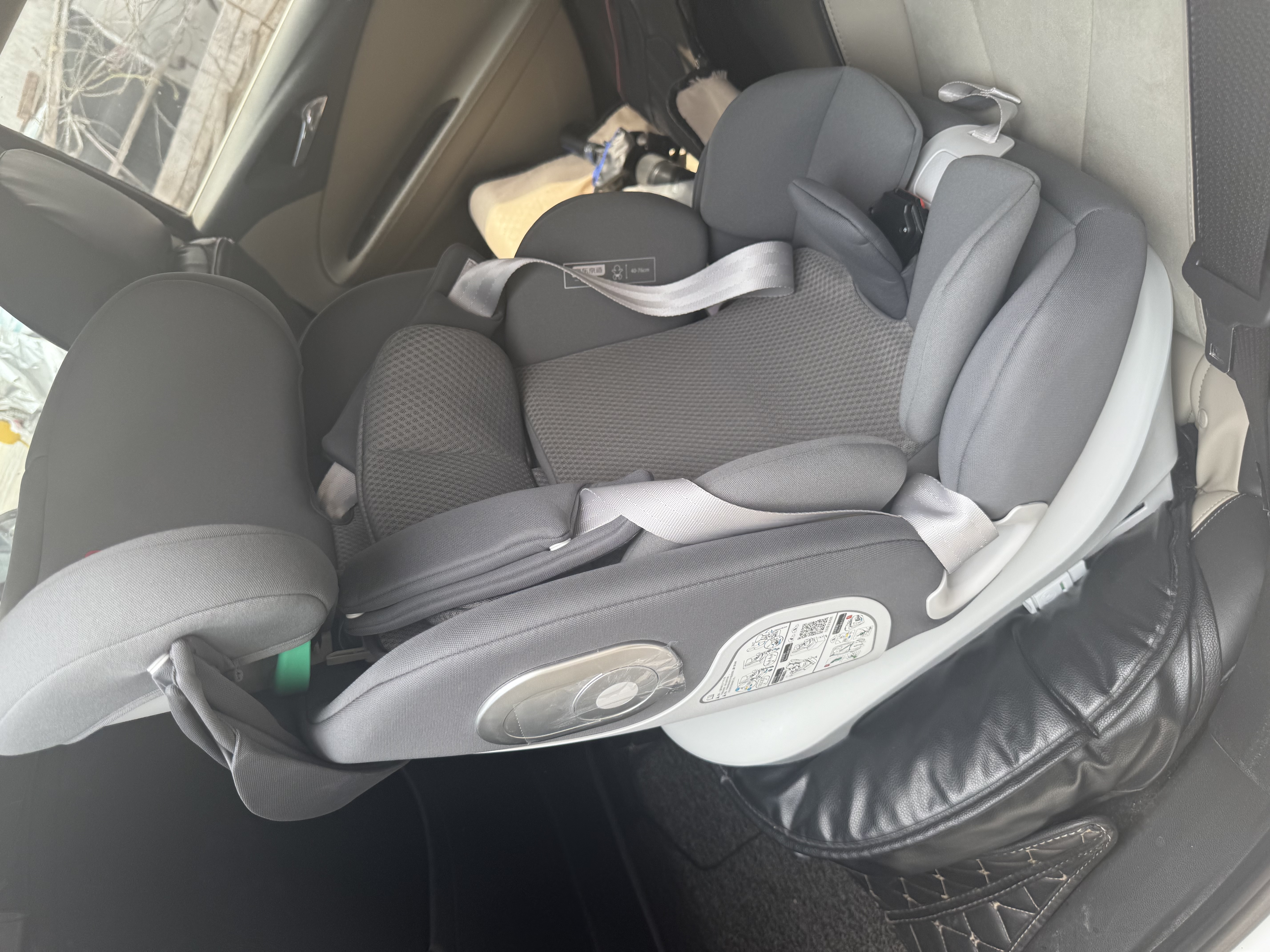 京东京造儿童安全座椅汽车0-6-12岁婴儿宝宝i-Safe双通风 商务舱3.0典雅灰 实拍图