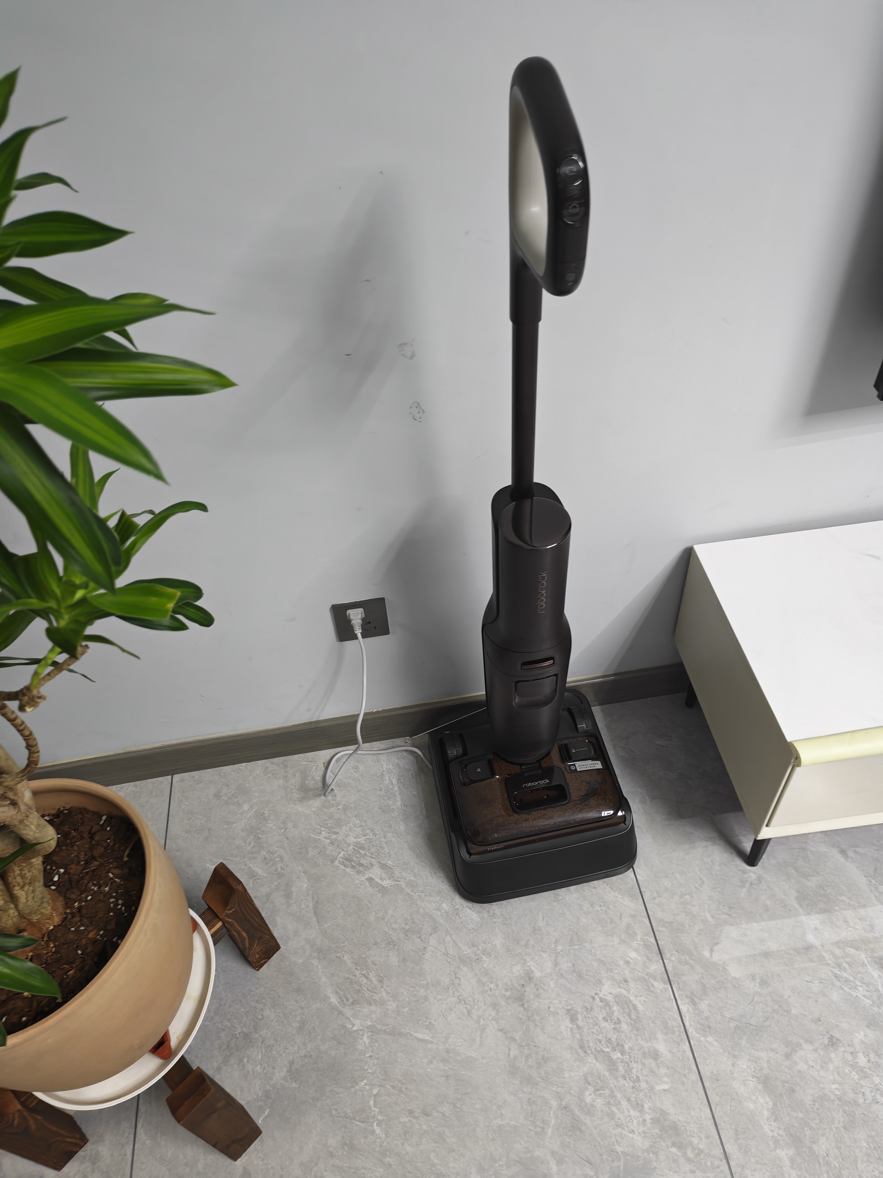 石头A30 Pro2.0洗地机【AI全向助力】25kPa吸力95℃除菌自动清洗吸拖一体扫地机器人 实拍图