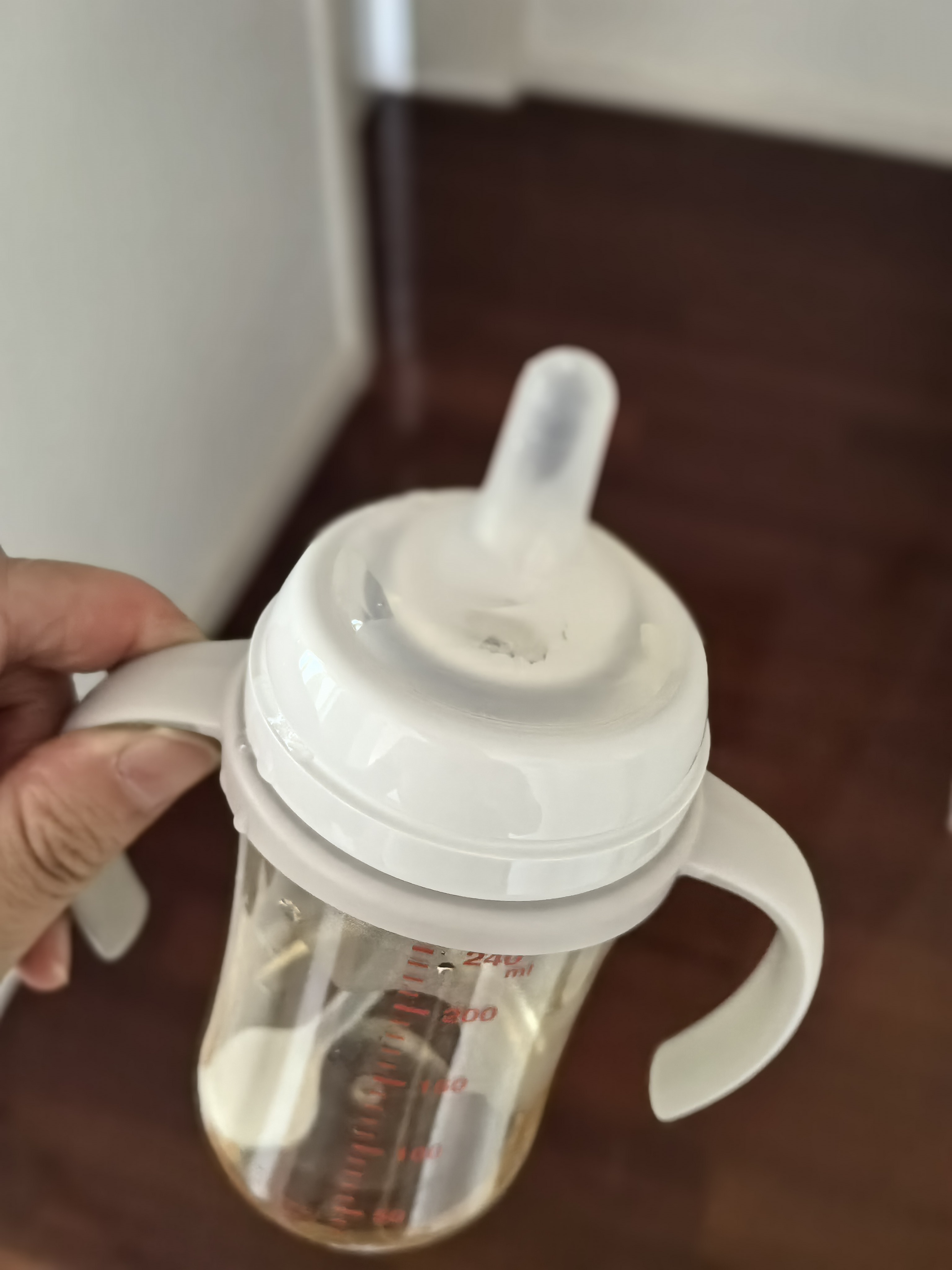 贝亲（Pigeon）自然离乳 PPSU重力球吸管双把手奶瓶 240mL 6月+ AA252 实拍图