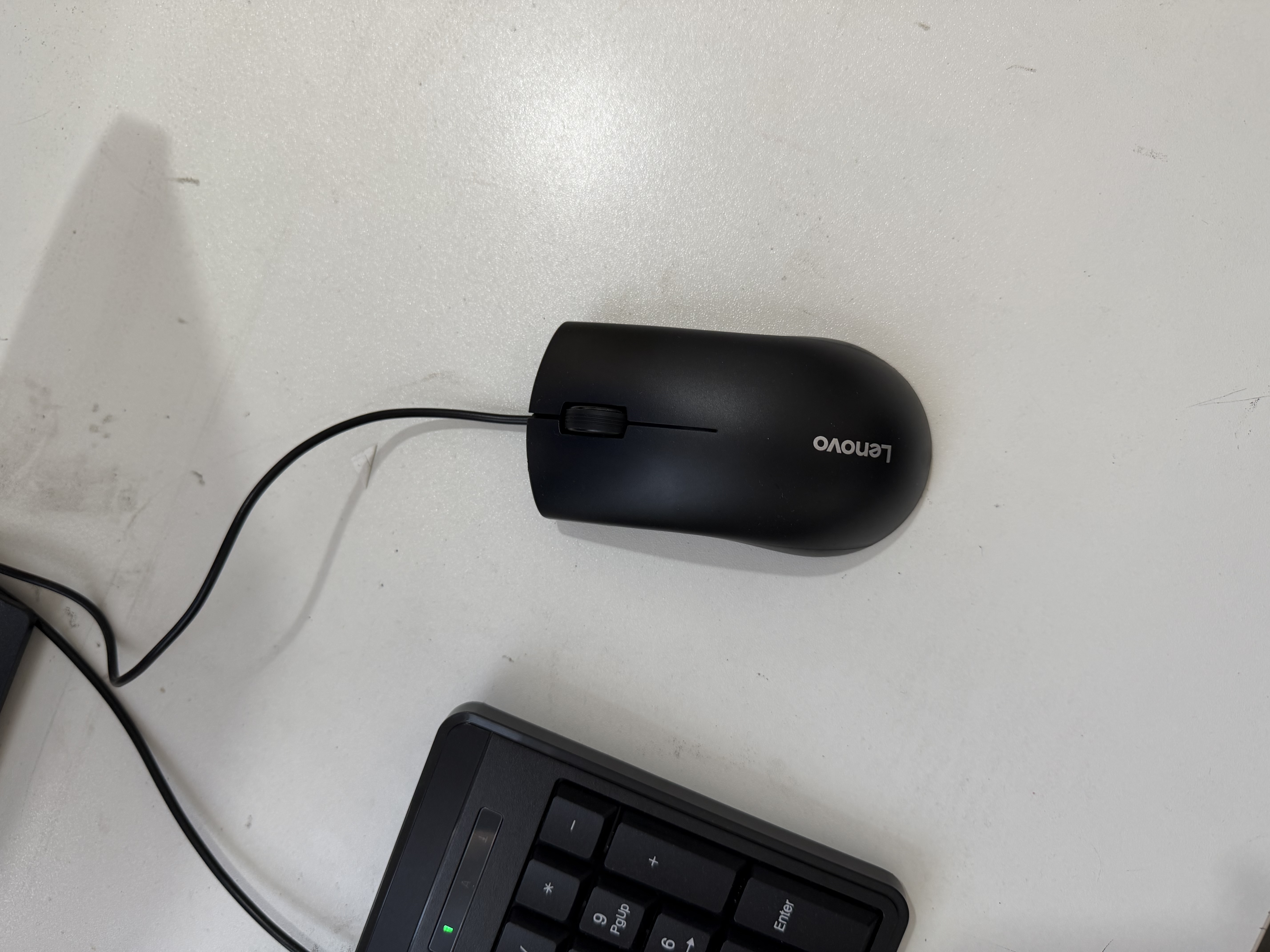 联想（Lenovo）KM210键盘鼠标套装 有线键鼠套装 全尺寸商务办公  笔记本电脑键盘台式机一体机 黑色 实拍图